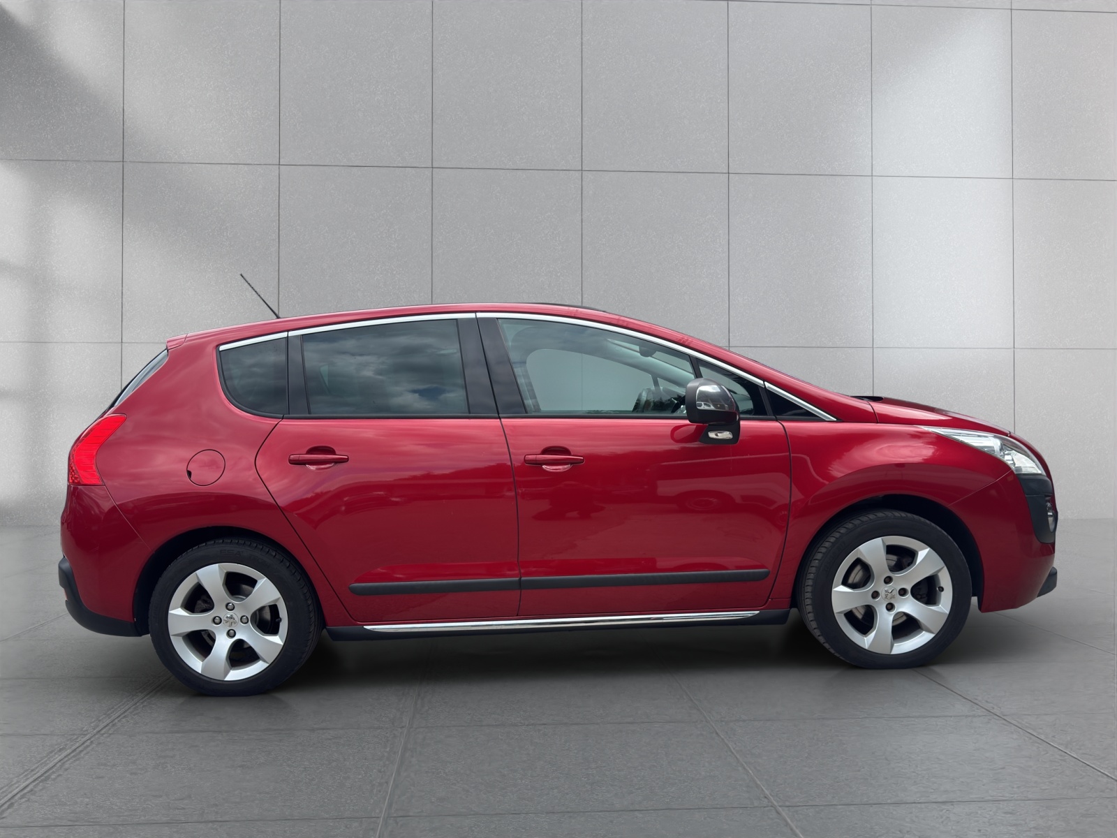 PEUGEOT 3008 2.0 HDI Business Tiptronic-image-5