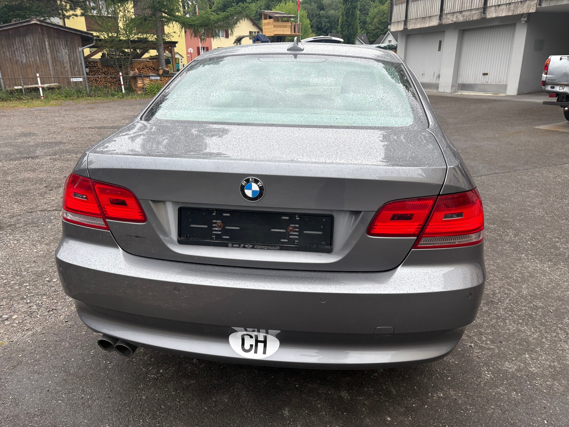 BMW 330i xDrive Coupé-image-3