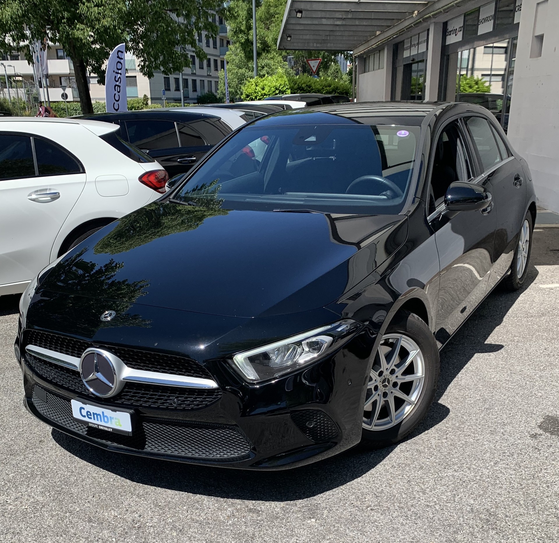 MERCEDES-BENZ A 200 7G-DCT-image-4