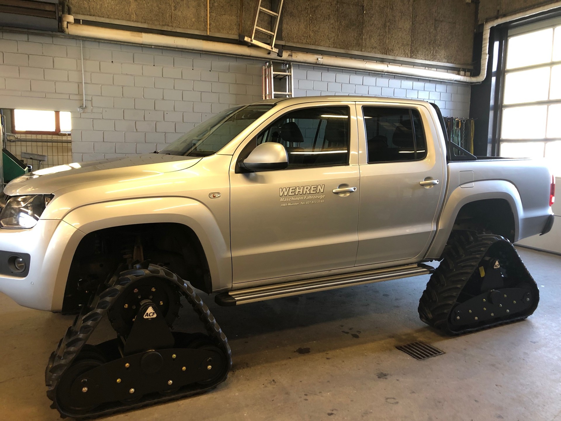 VW Amarok 2.0 BiTDI Trendline 4Motion permanent A-image-14