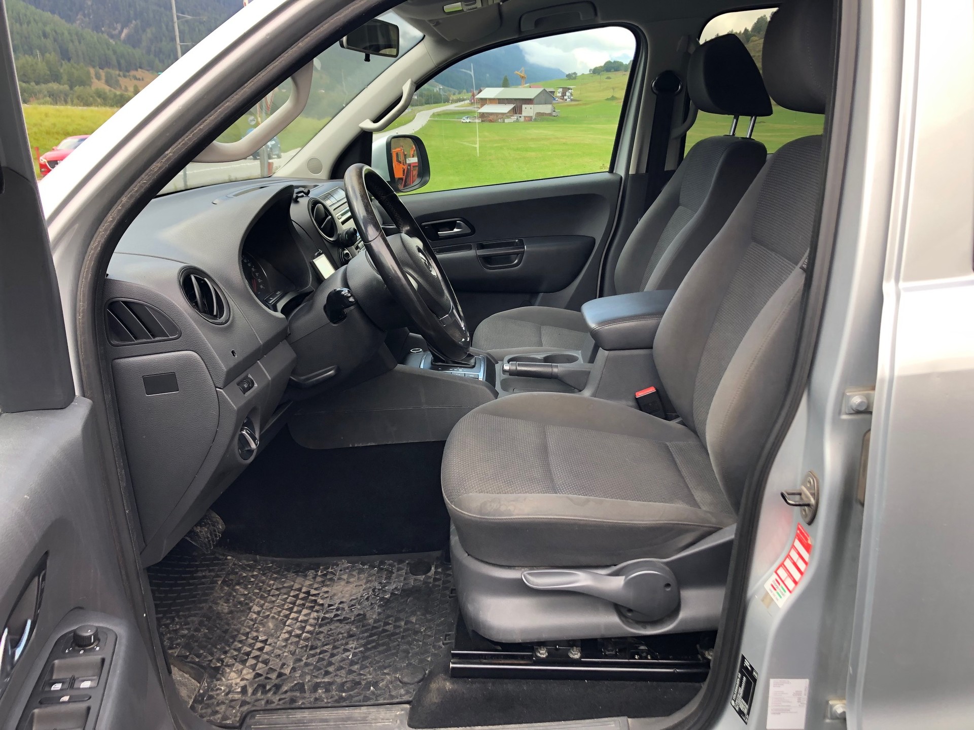 VW Amarok 2.0 BiTDI Trendline 4Motion permanent A-image-4