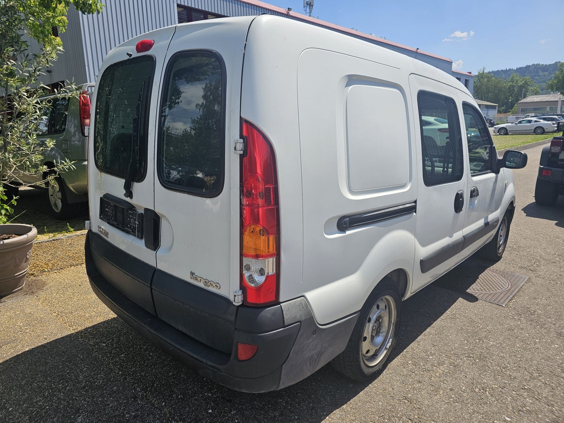 RENAULT Kangoo 1.5 dCi Grand Volume-image-3