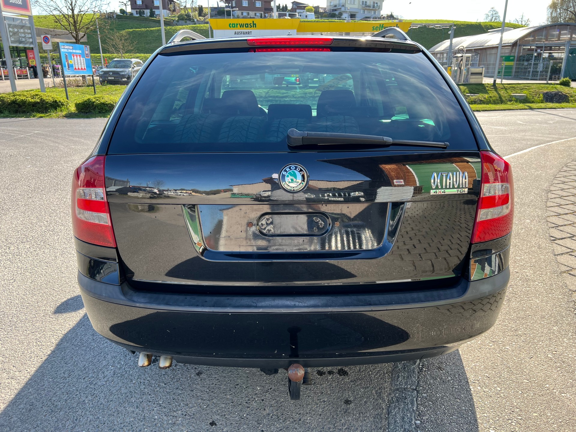 SKODA Octavia 1.9 TDI Swiss Ice Hockey 4x4-image-5
