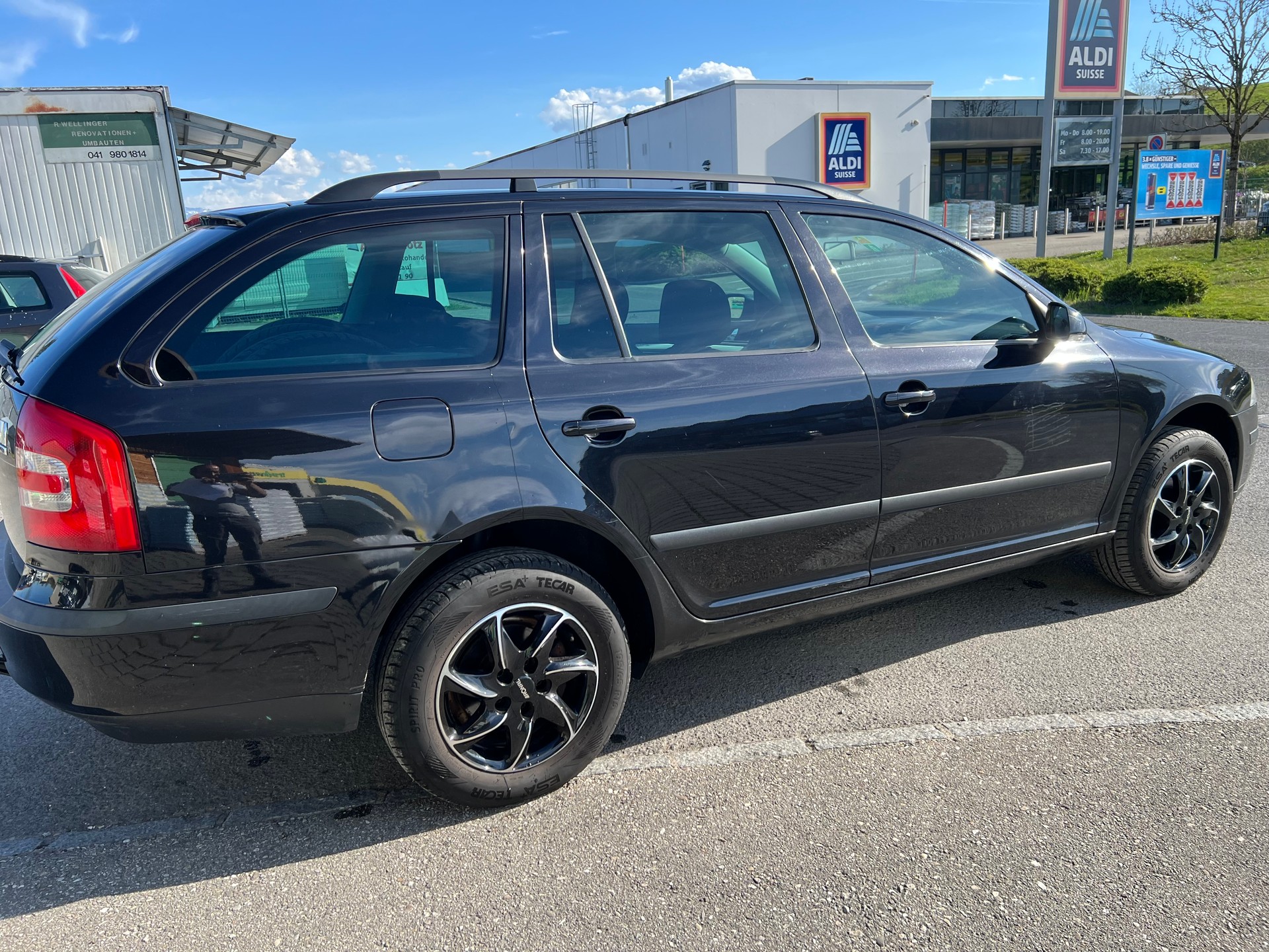 SKODA Octavia 1.9 TDI Swiss Ice Hockey 4x4-image-4