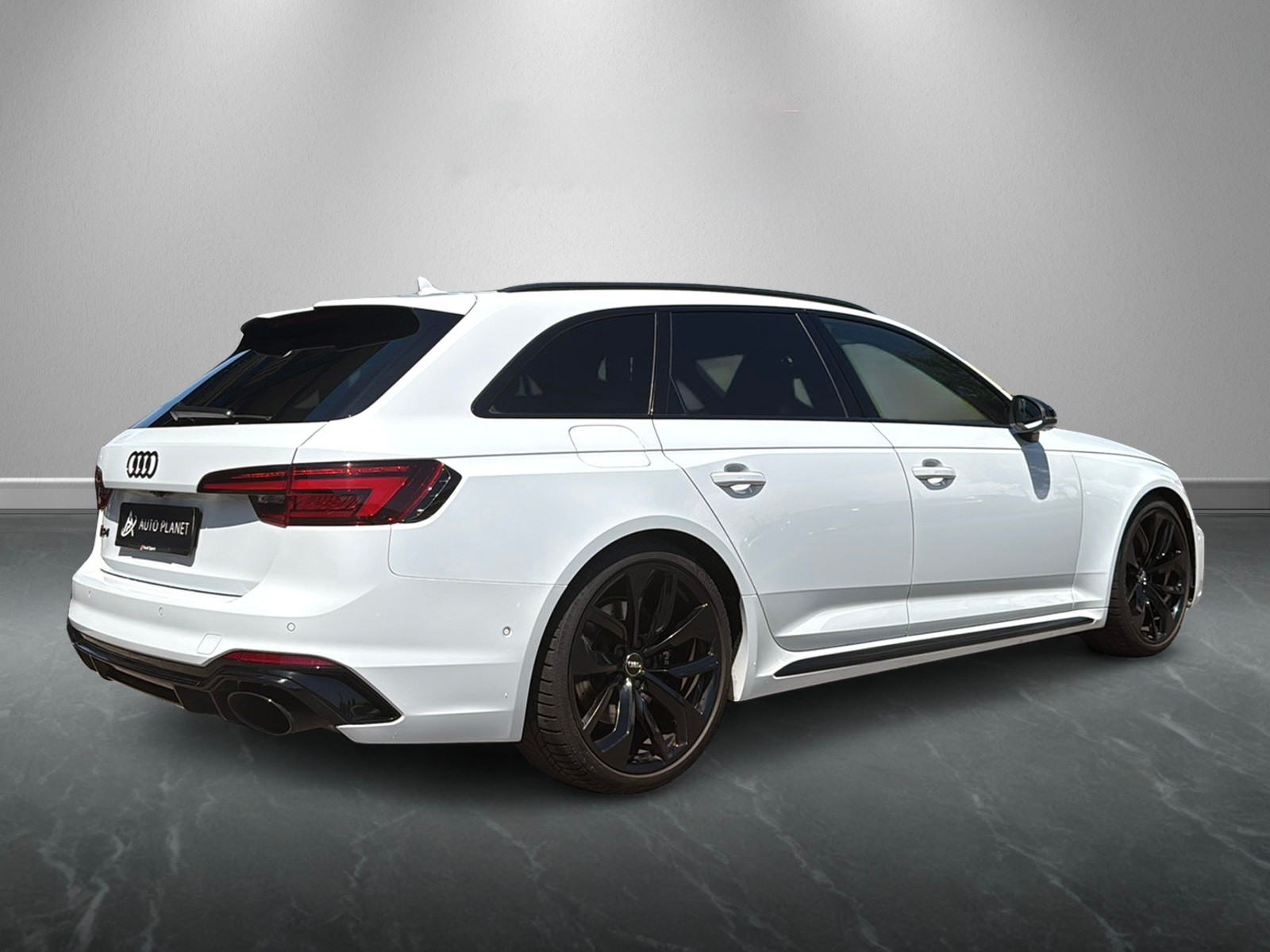 AUDI RS4 Avant 2.9 TFSI quattro tiptronic-image-4