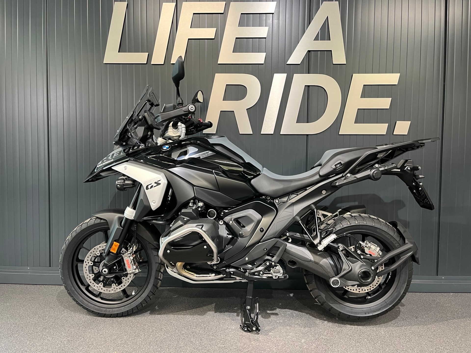 BMW R 1300 GS-showroom-element-2
