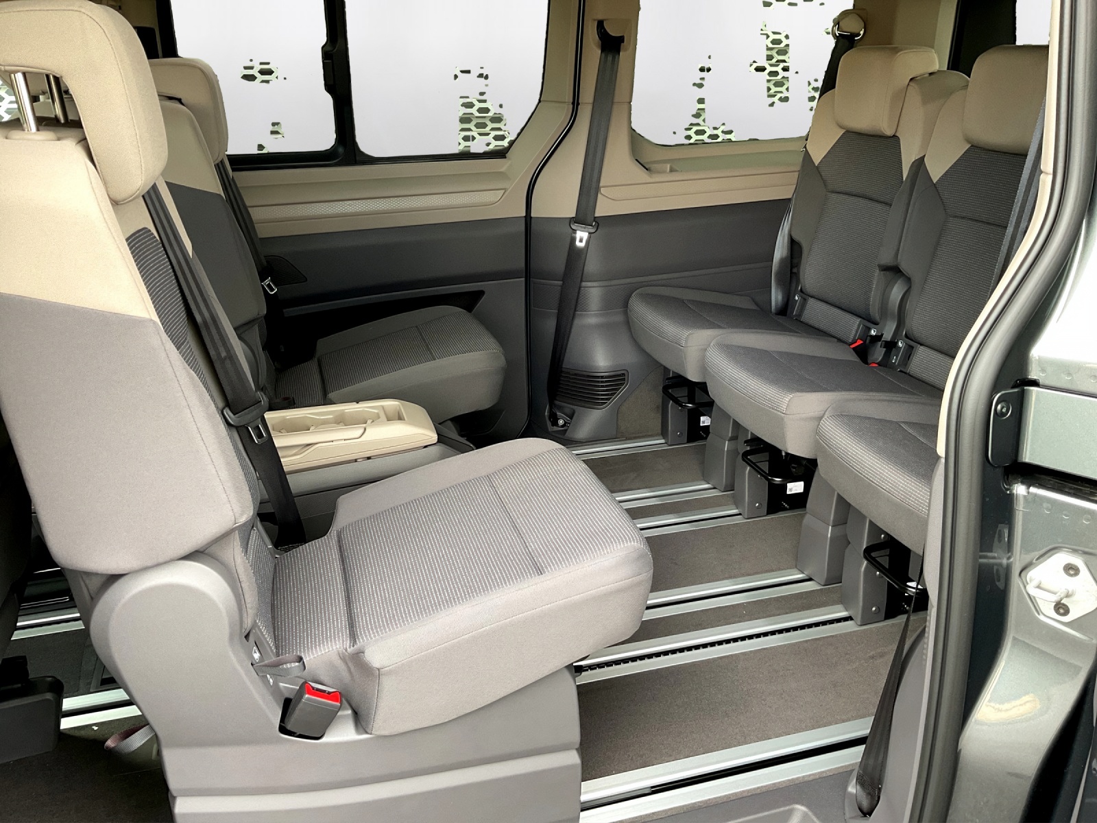 VW Multivan 2.0 TDI Liberty DSG-image-10