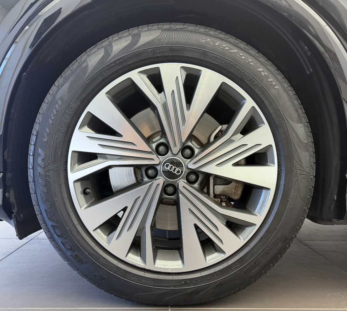 AUDI Q4 e-tron 50 quattro-image-2