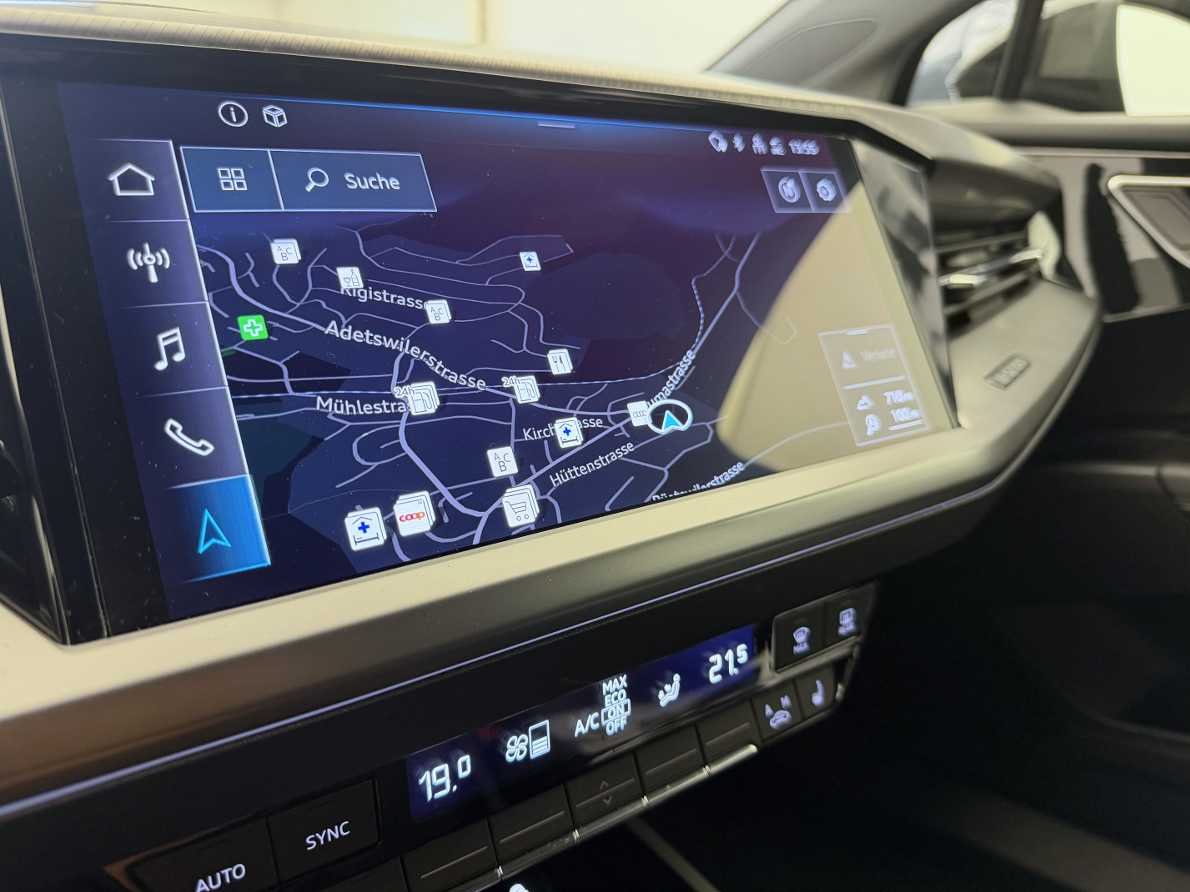 AUDI Q4 e-tron 50 quattro-image-13