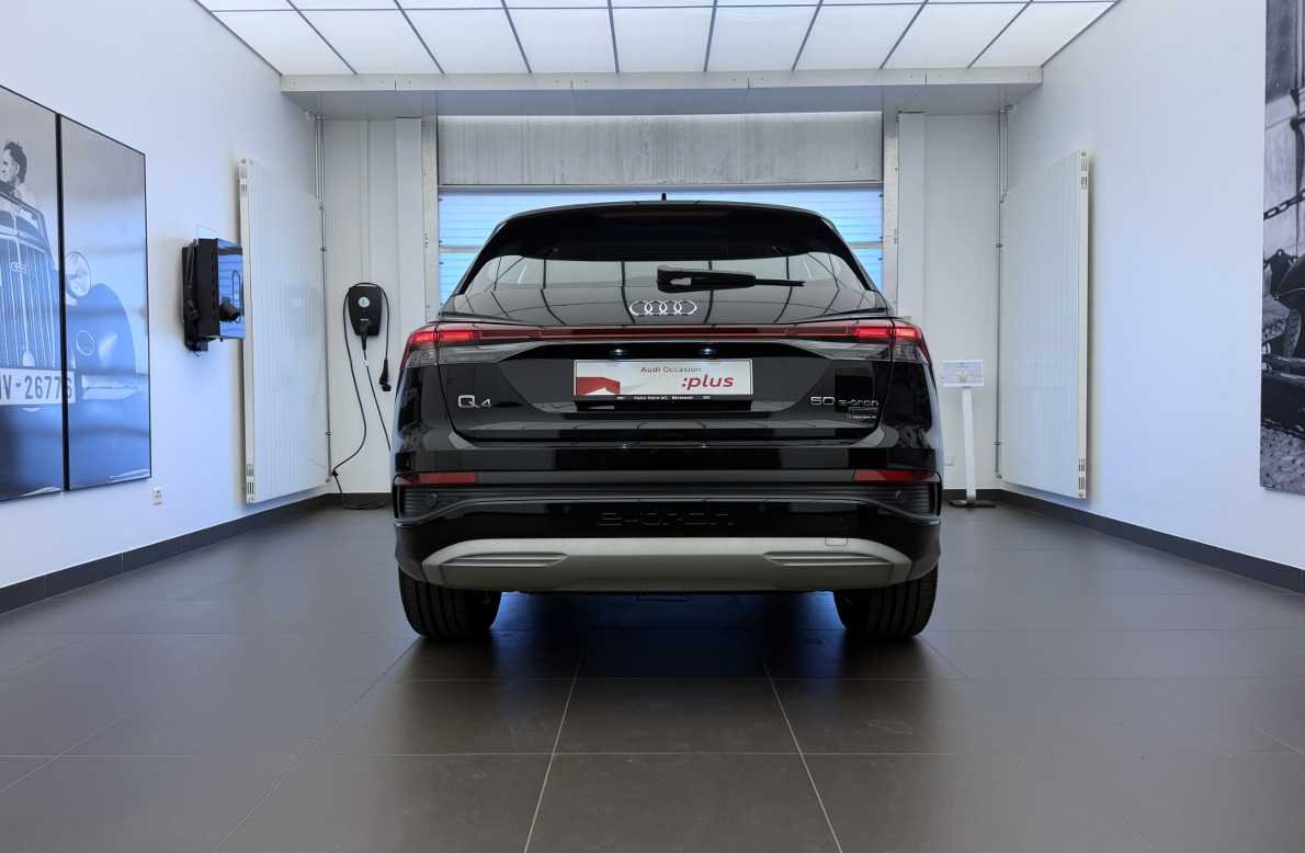 AUDI Q4 e-tron 50 quattro-image-21