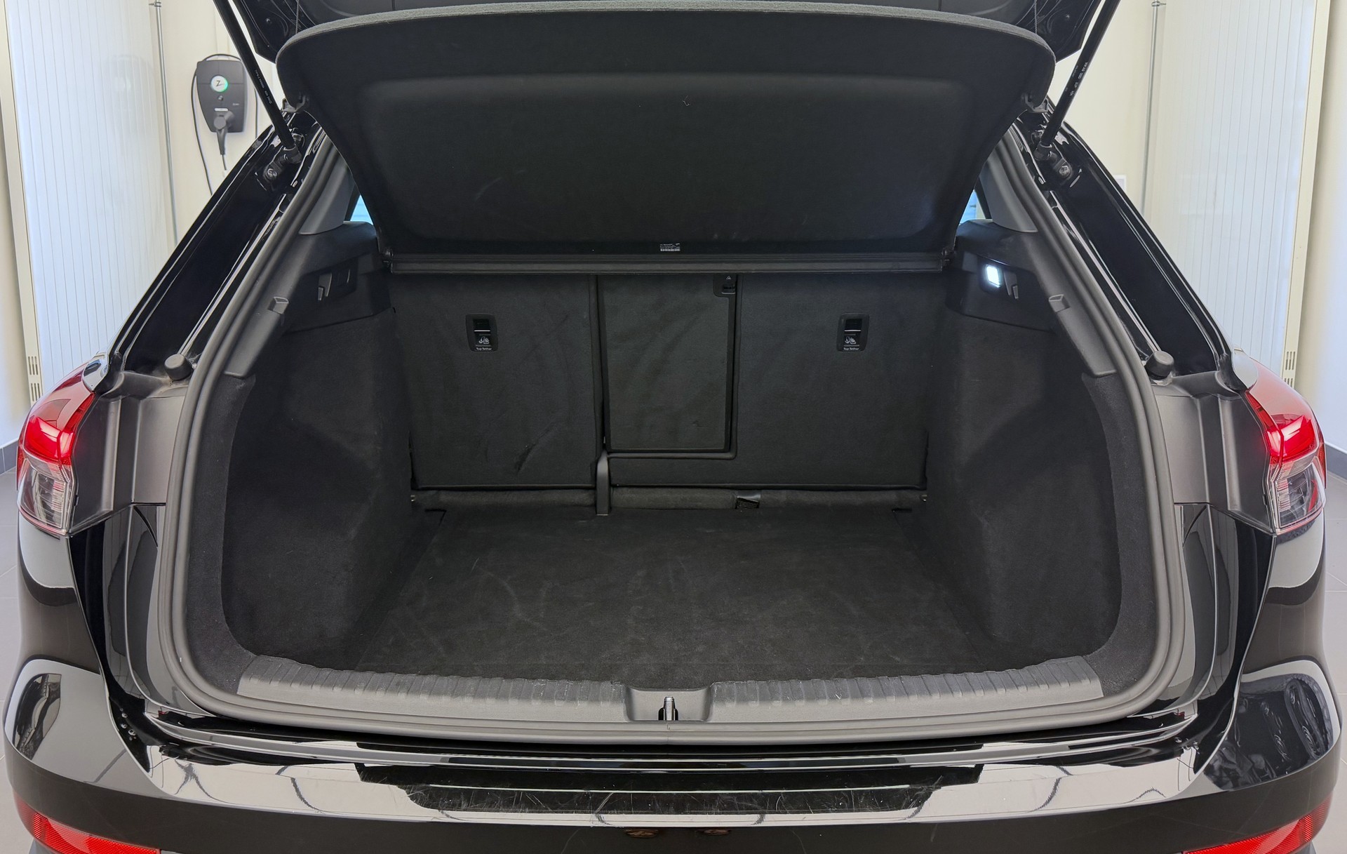 AUDI Q4 e-tron 50 quattro-image-19