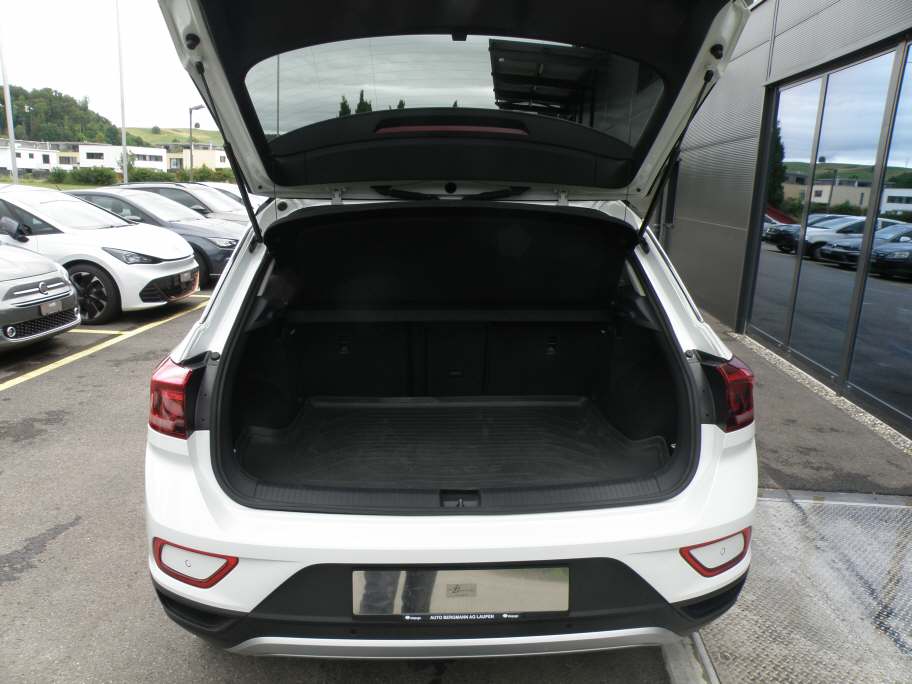 VW T-Roc 1.5 TSI Life DSG-image-4