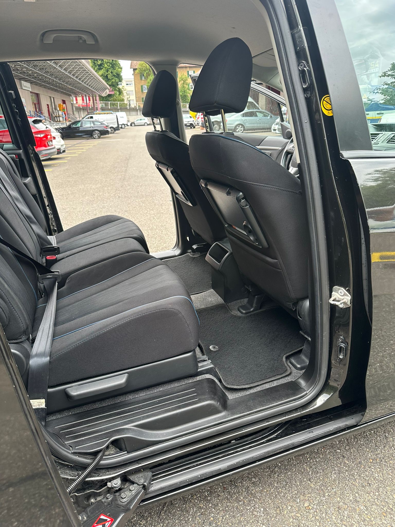 MAZDA 5 2.0 16V Sport-image-10