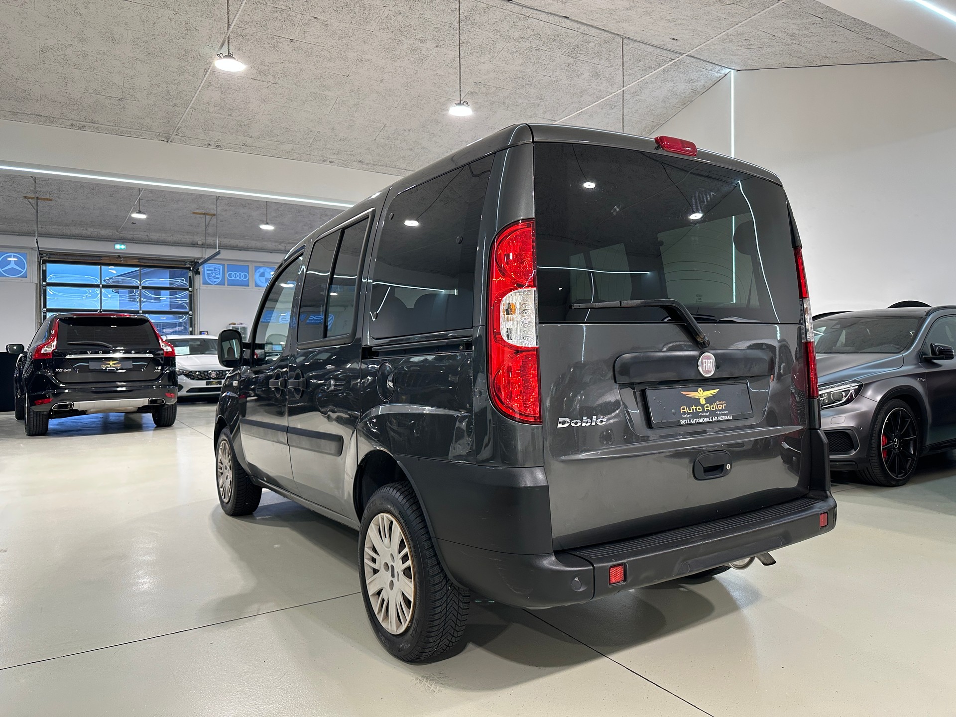 FIAT Doblò 1.4 Family-image-8