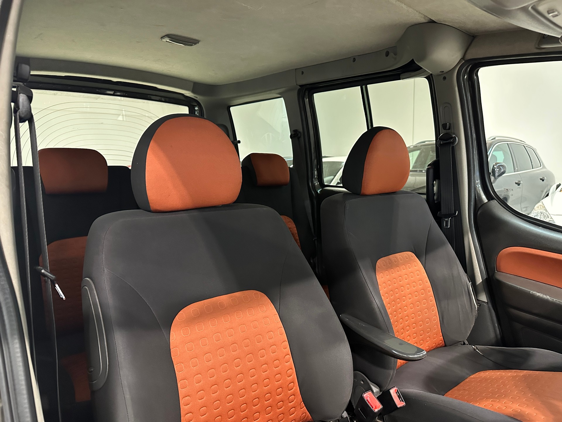 FIAT Doblò 1.4 Family-image-17
