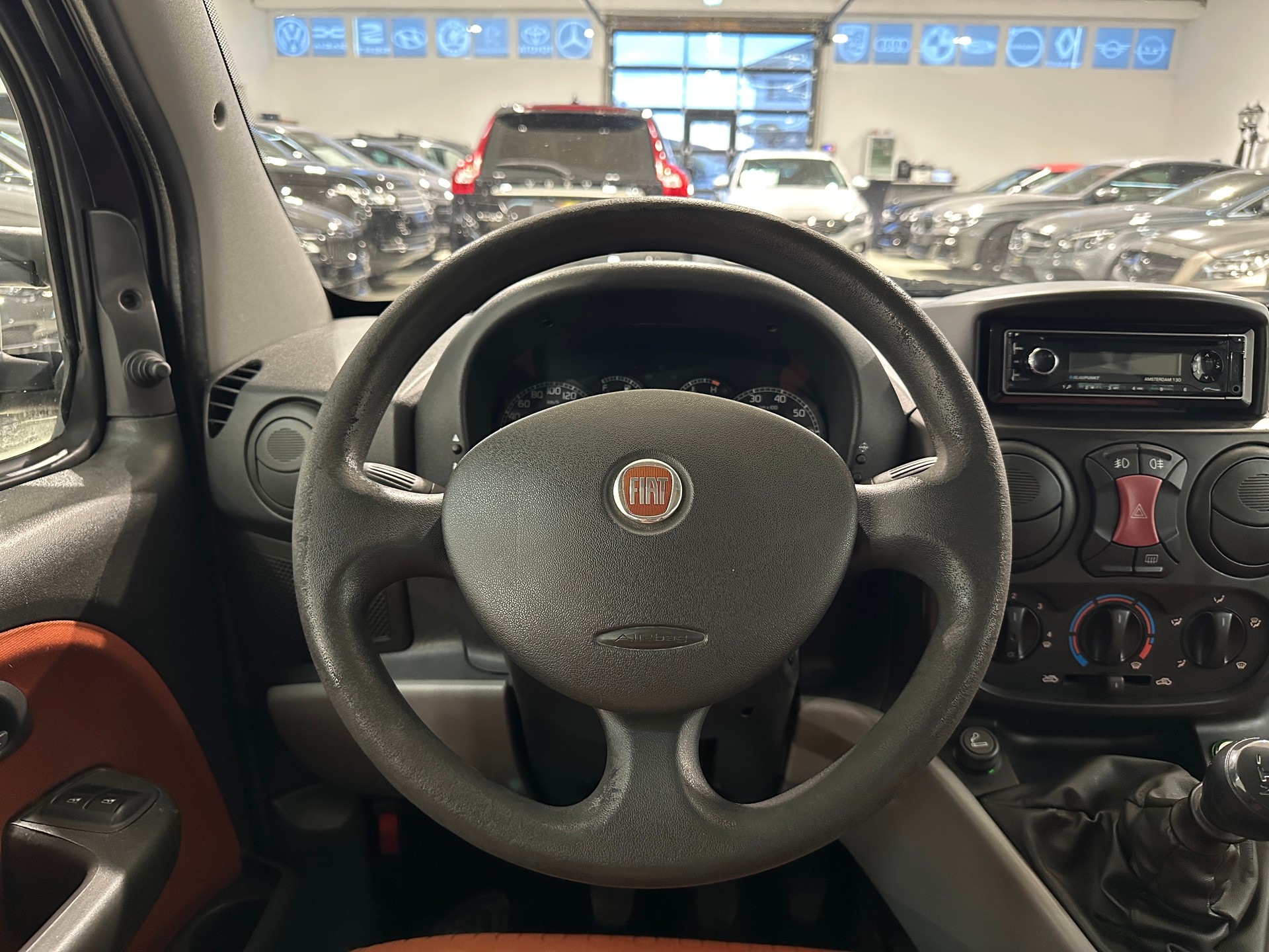 FIAT Doblò 1.4 Family-image-20