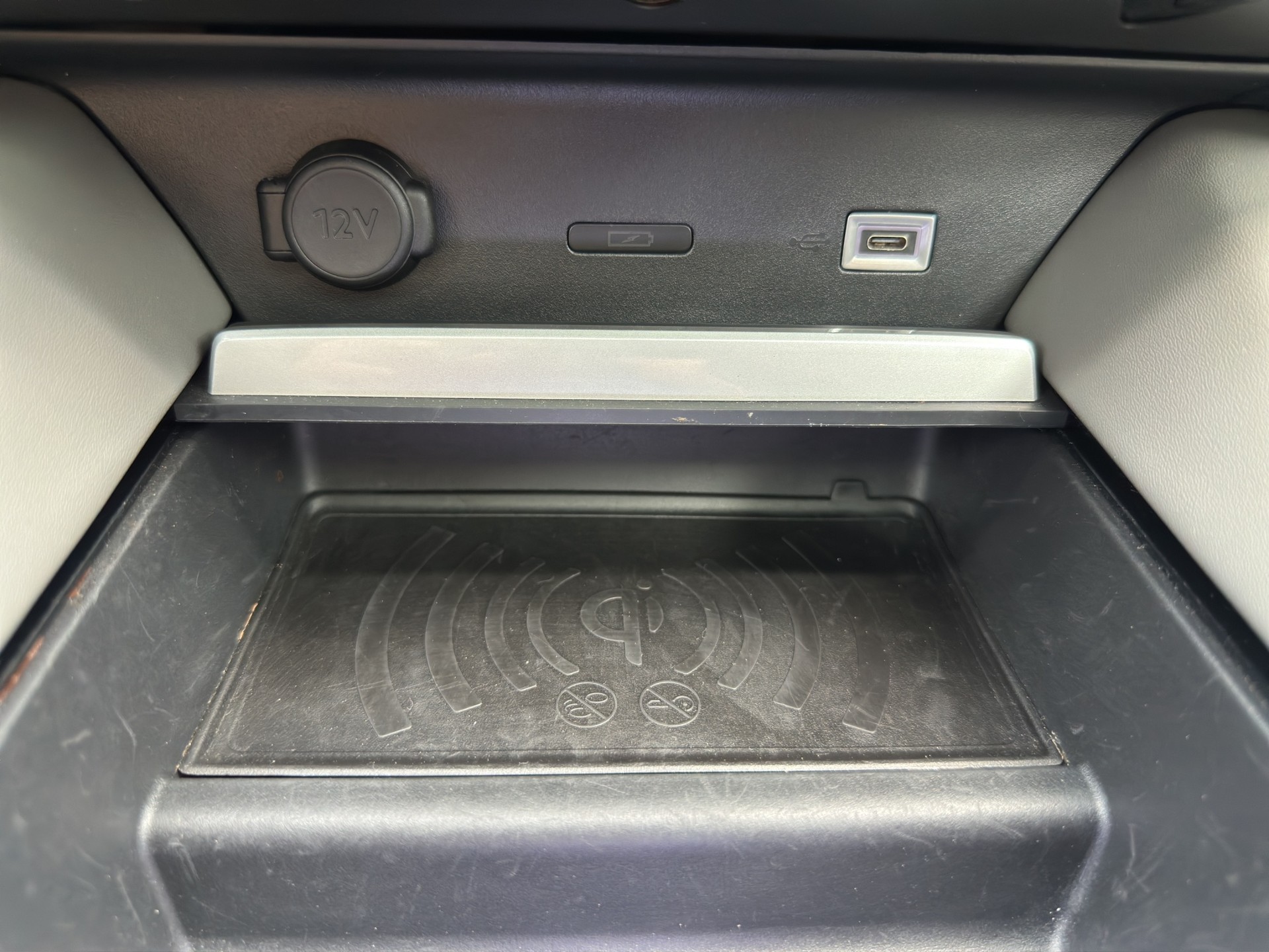 CITROEN C5 X 1.6i PHEV Shine Pack e-EAT8-image-44