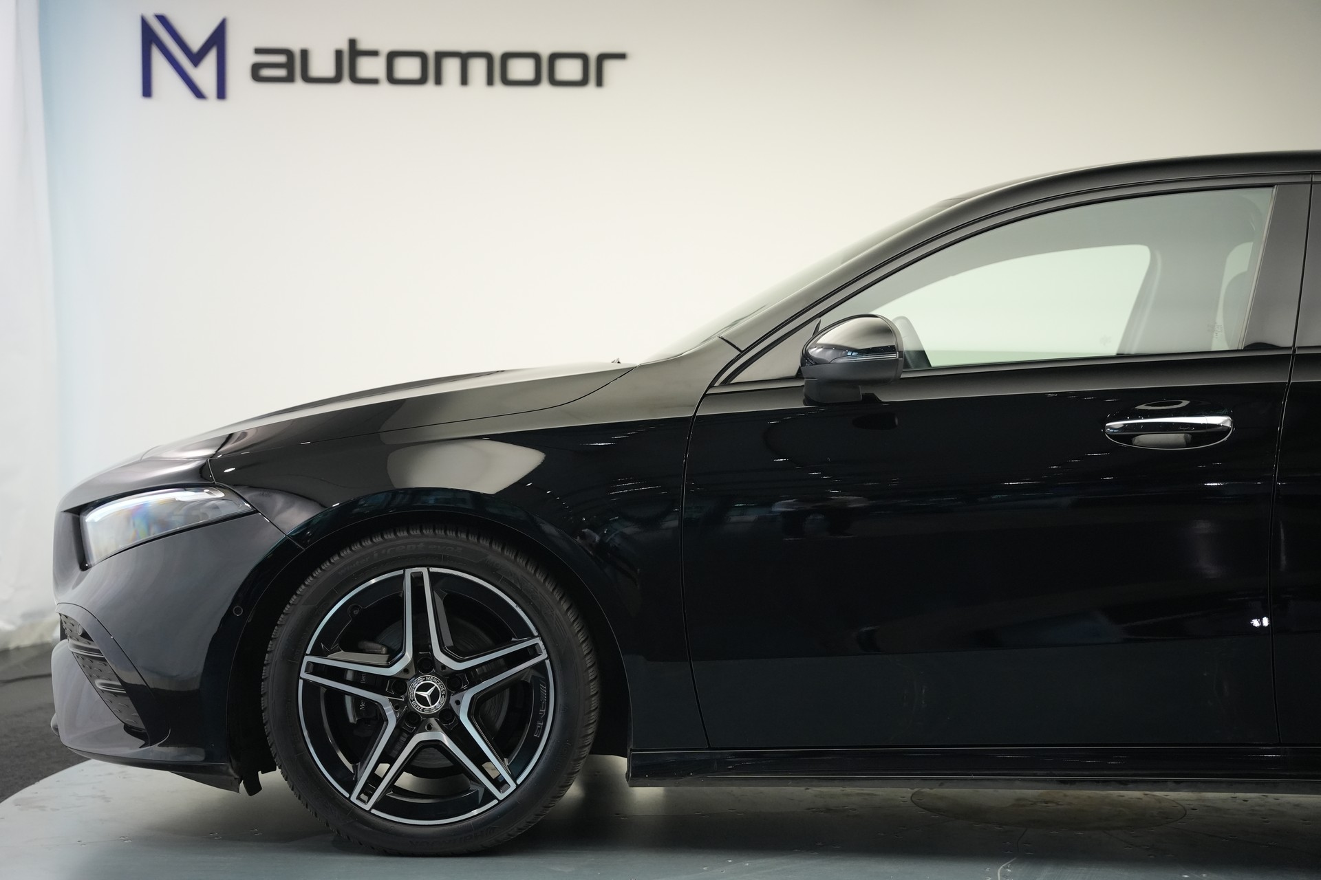 MERCEDES-BENZ A 200 d AMG Line 8G-DCT *Facelift*-image-34