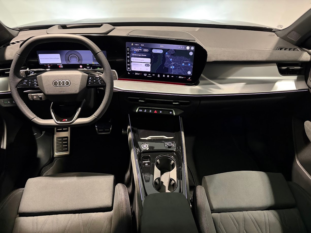 AUDI Q3 SUV TFSI quattro 195 kW S tronic-image-11