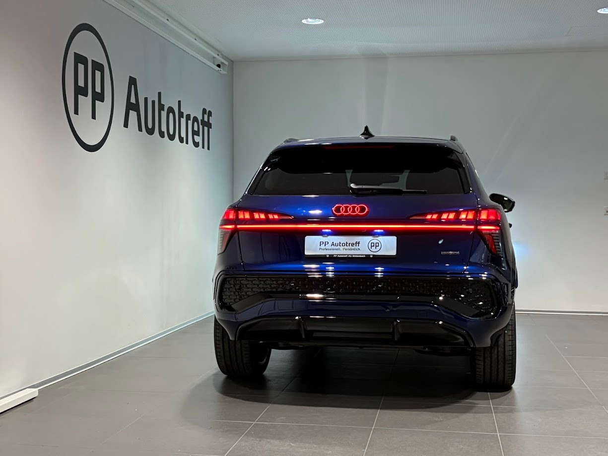 AUDI Q3 SUV TFSI quattro 195 kW S tronic-image-13