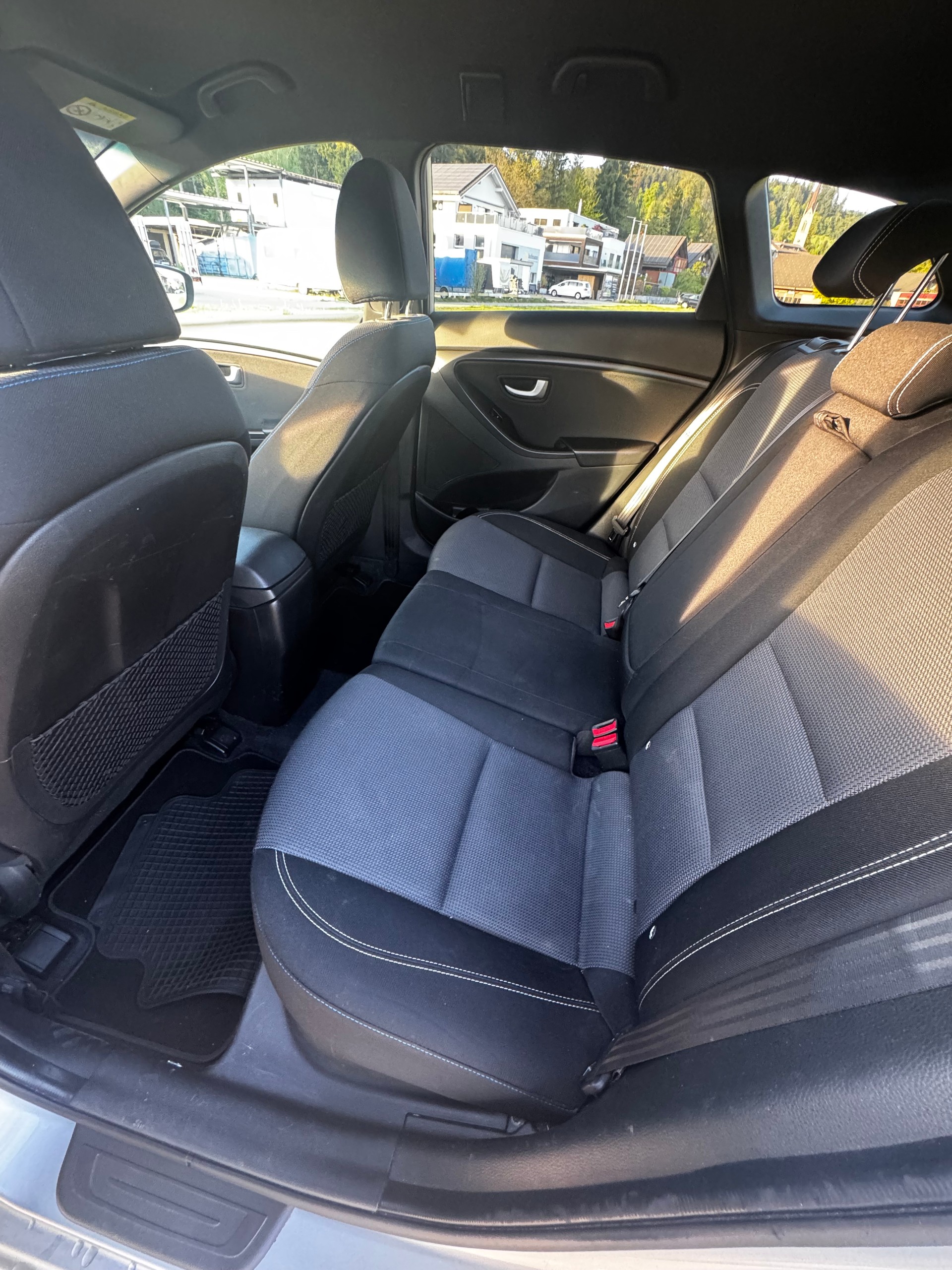 HYUNDAI 1.6 CRDi Vertex-image-5