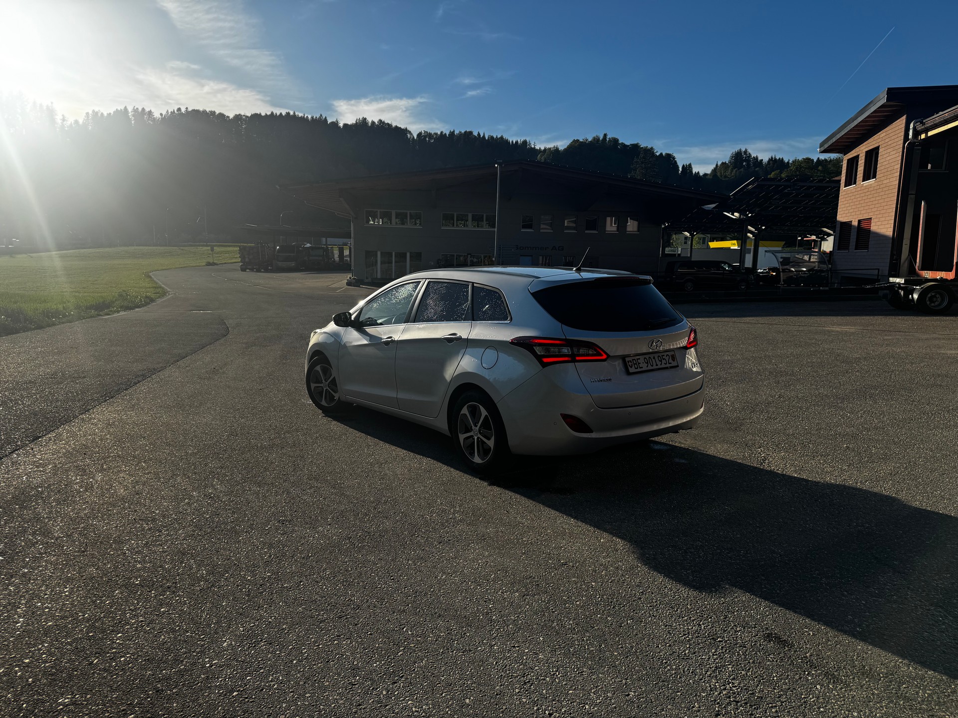 HYUNDAI 1.6 CRDi Vertex-image-3