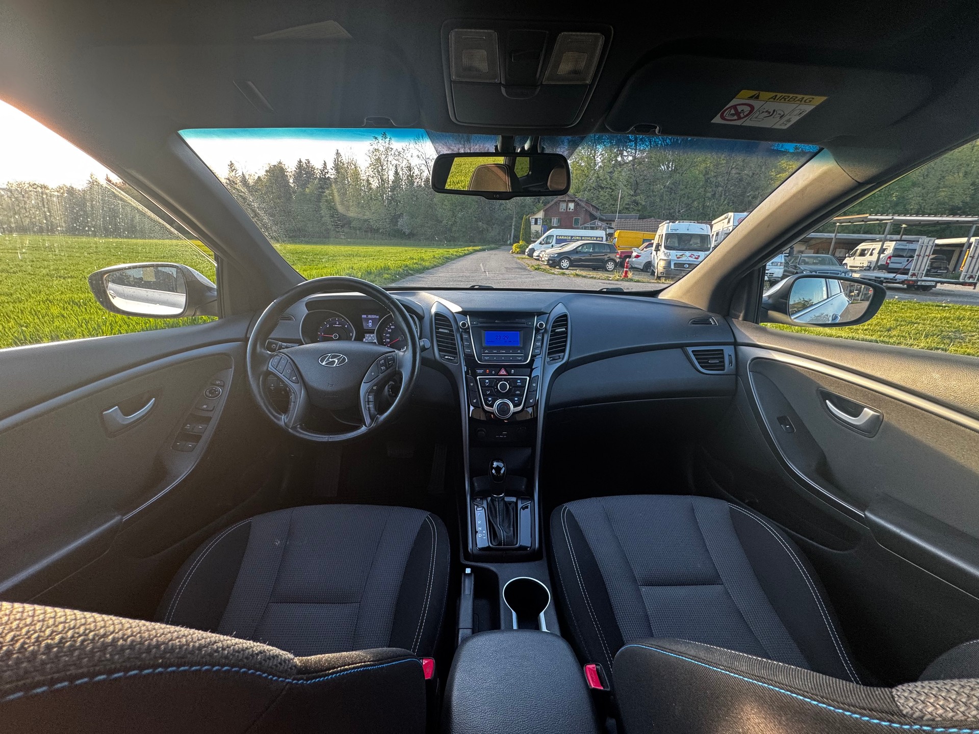 HYUNDAI 1.6 CRDi Vertex-image-4