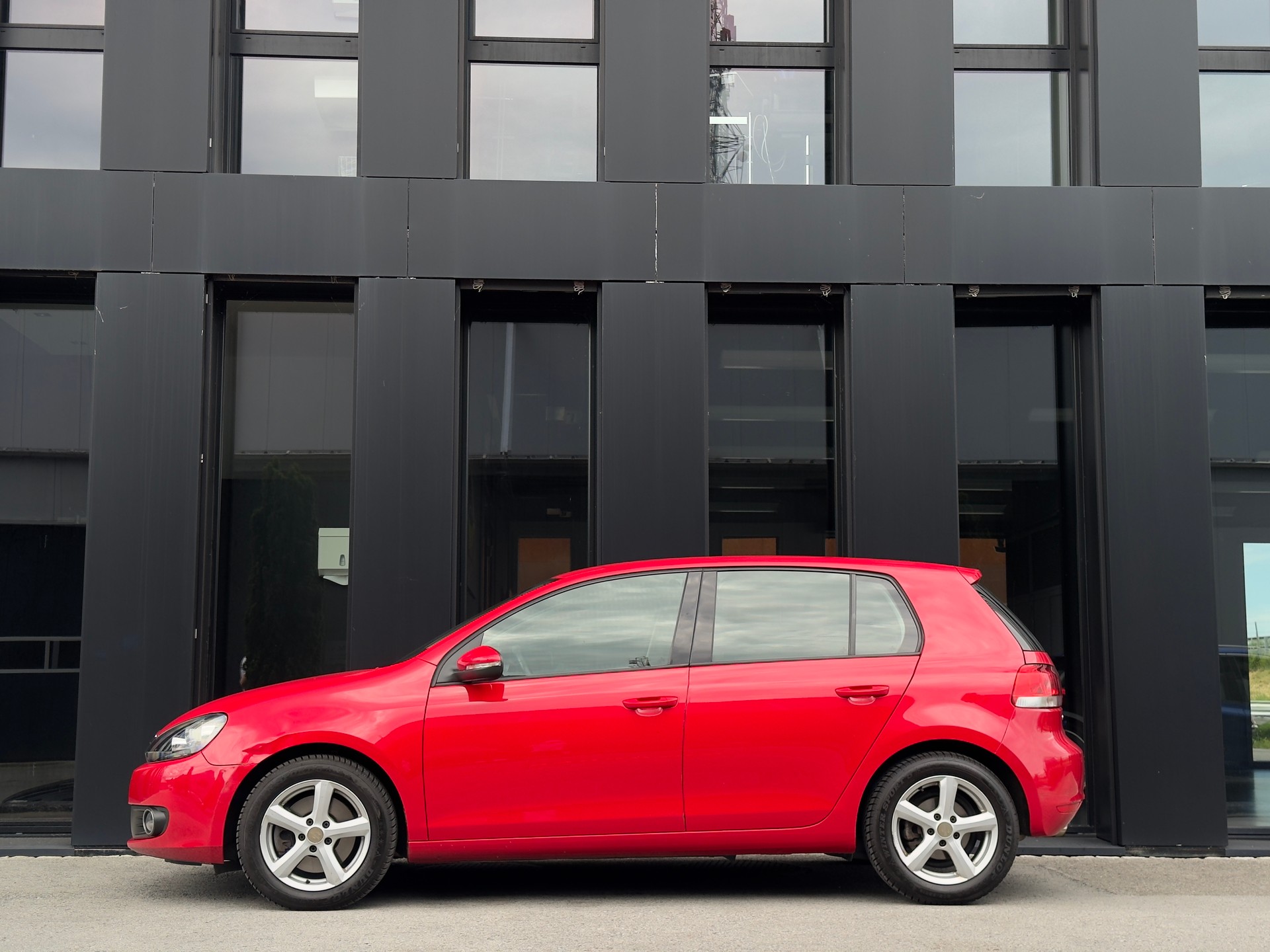 VW Golf 2.0 TDI Highline 4Motion-image-2