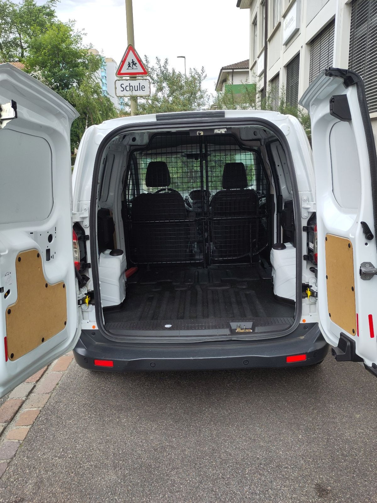 FORD 1.0 EcoB Limited-image-3