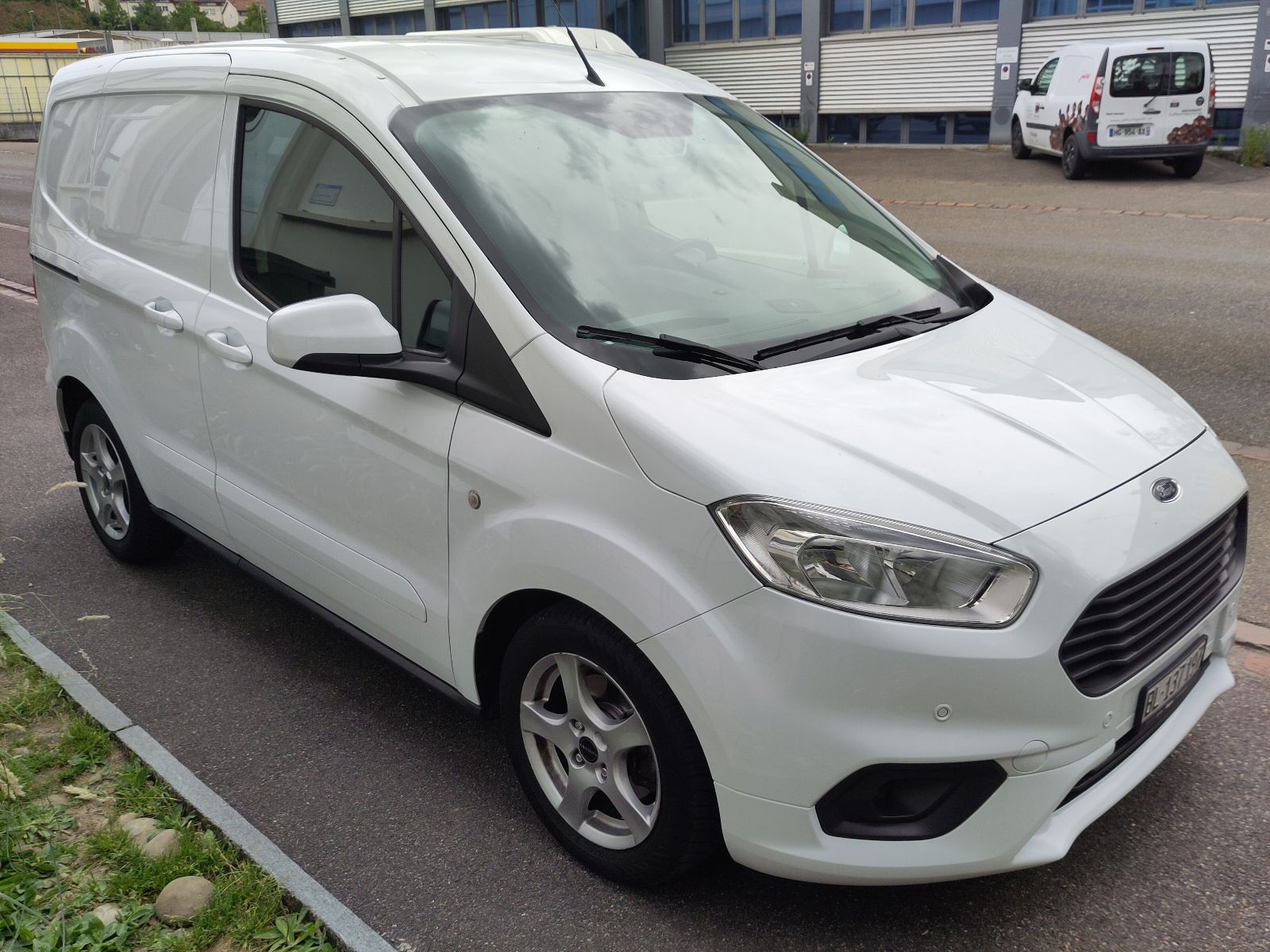 FORD 1.0 EcoB Limited-image-0