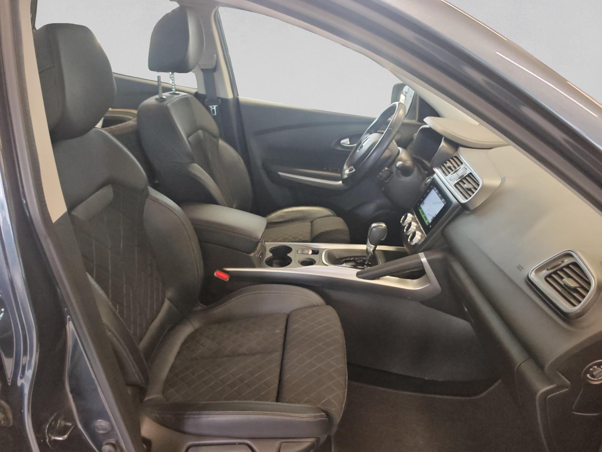 RENAULT Kadjar 1.3 16V Turbo Intens EDC-image-15