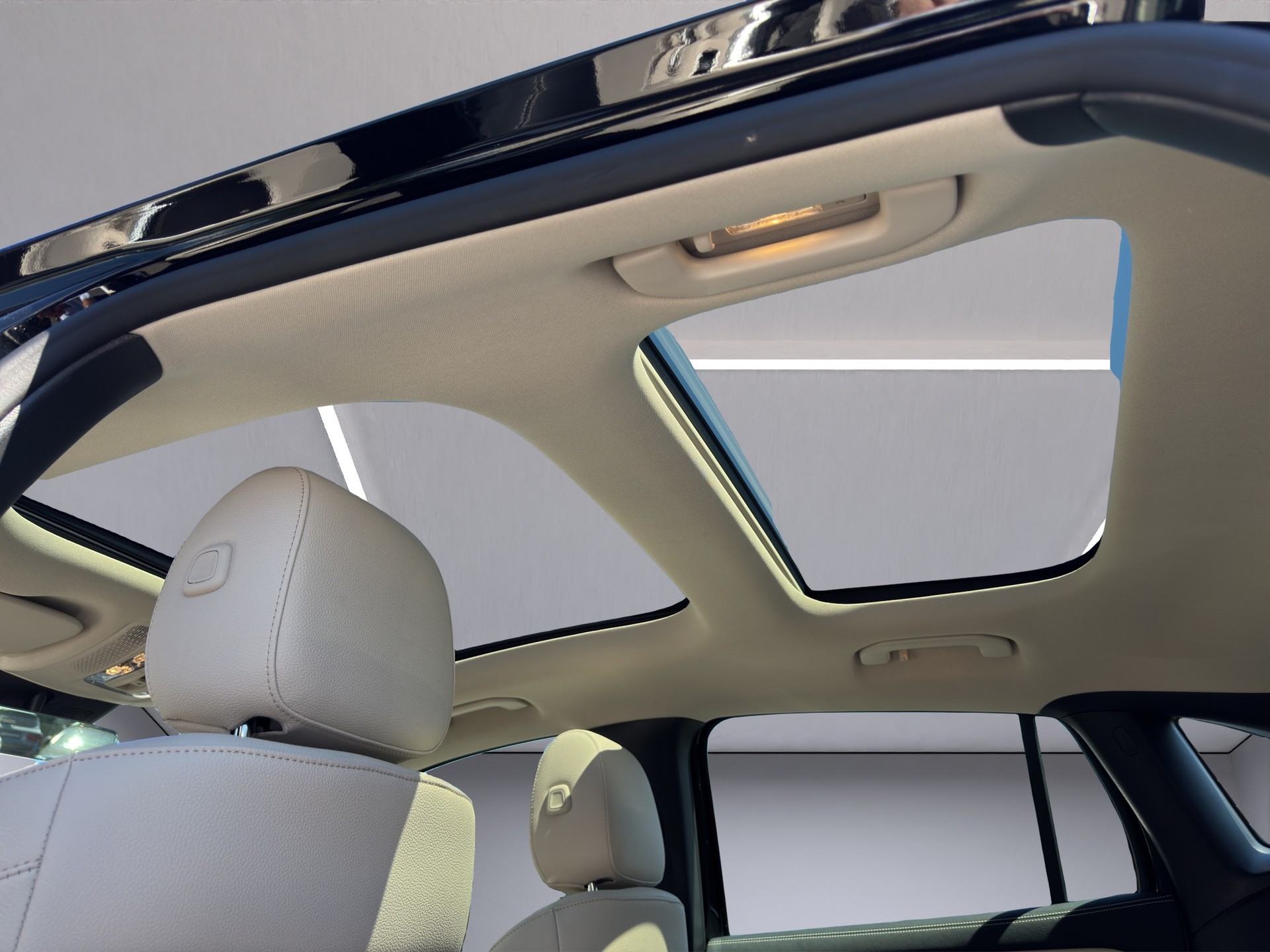 MERCEDES-BENZ GLA 250 4Matic 8G-DCT Swiss Star-image-18