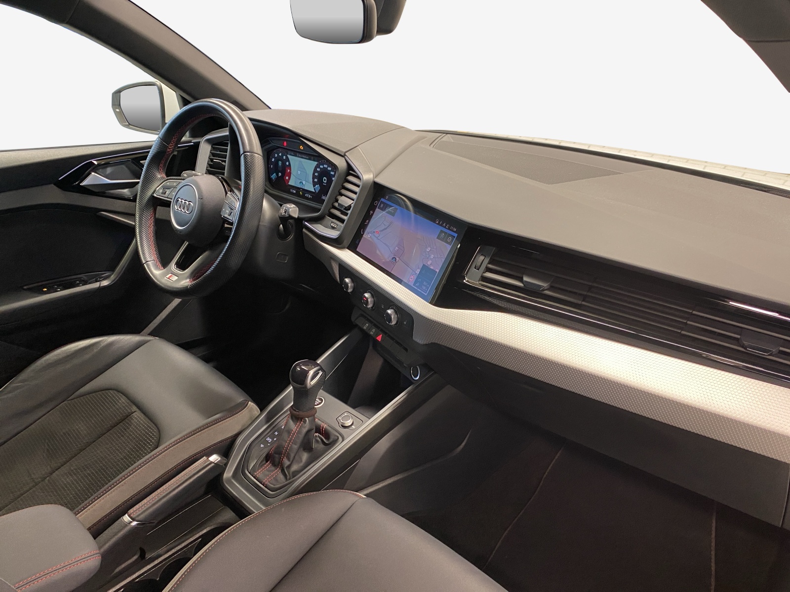 AUDI A1 Sportback 35 TFSI S Line S-tronic-image-13