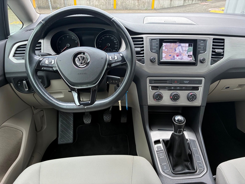 VW Golf Sportsvan 1.2 TSI Comfortline-image-8