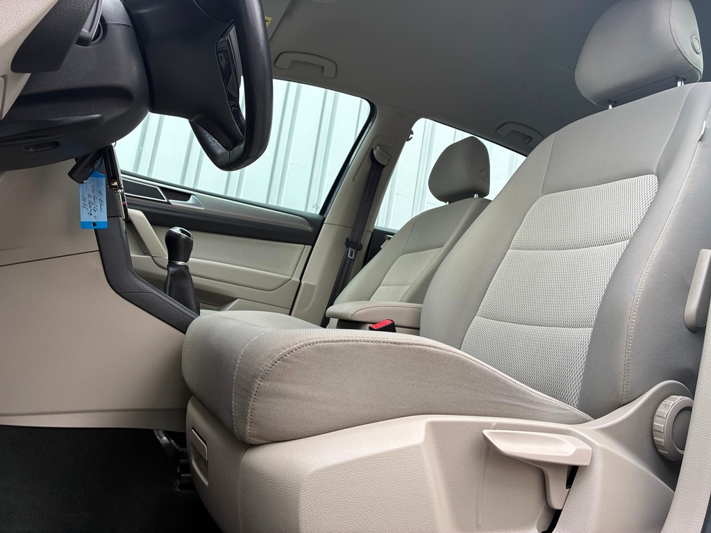 VW Golf Sportsvan 1.2 TSI Comfortline-image-10