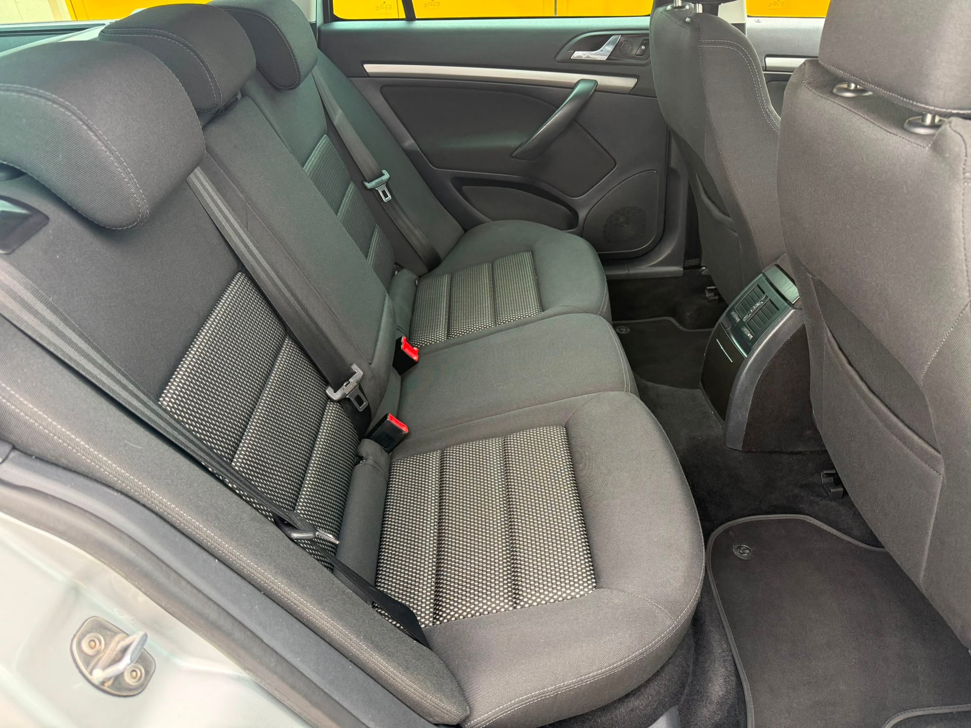 SKODA Octavia 1.9 TDI Adventure 4x4-image-7