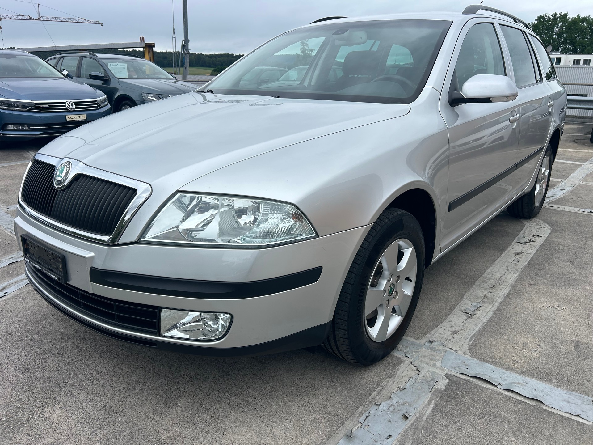 SKODA Octavia 1.9 TDI Adventure 4x4-image-0