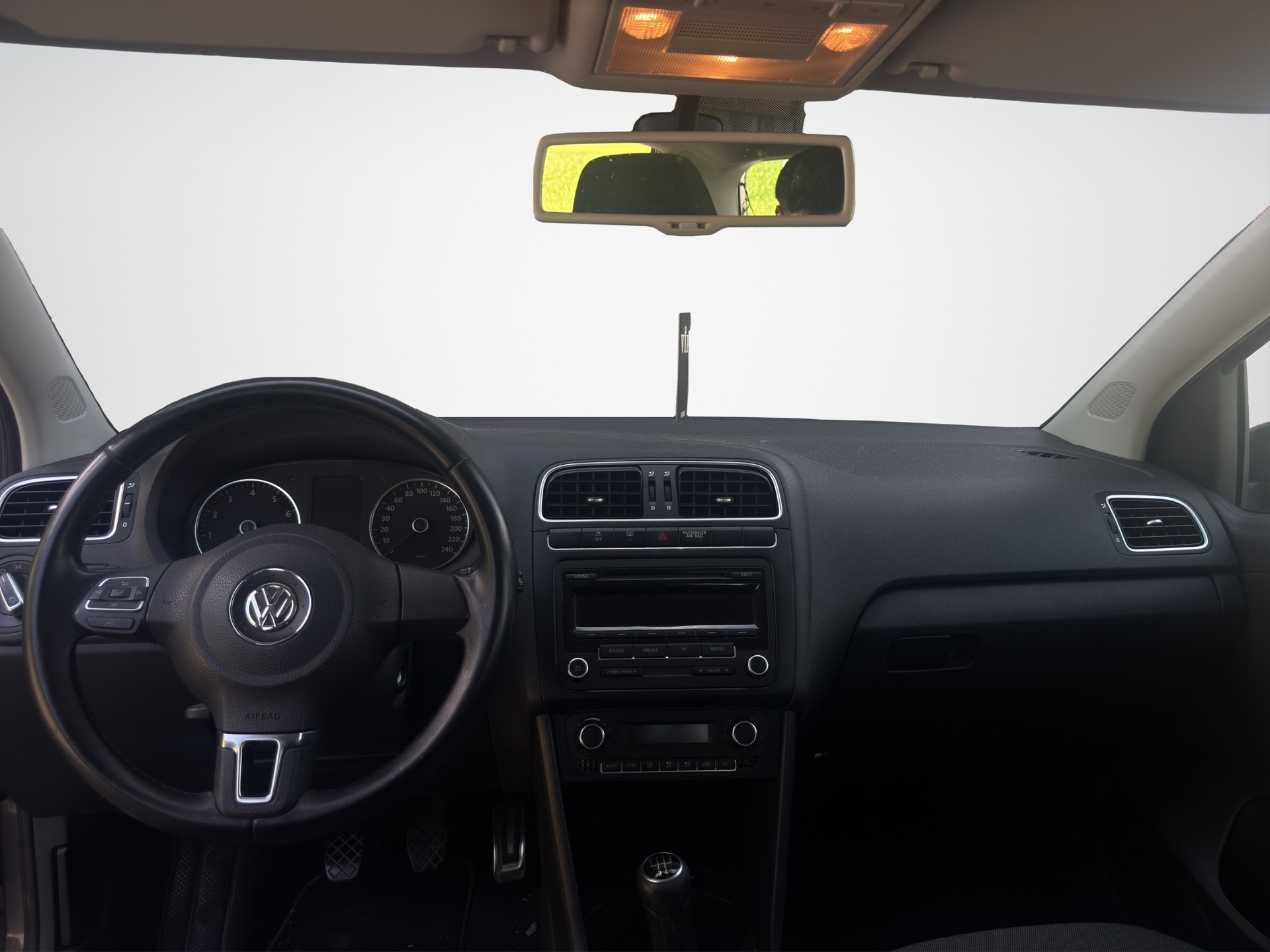 VW Polo 1.2 TSI-image-11