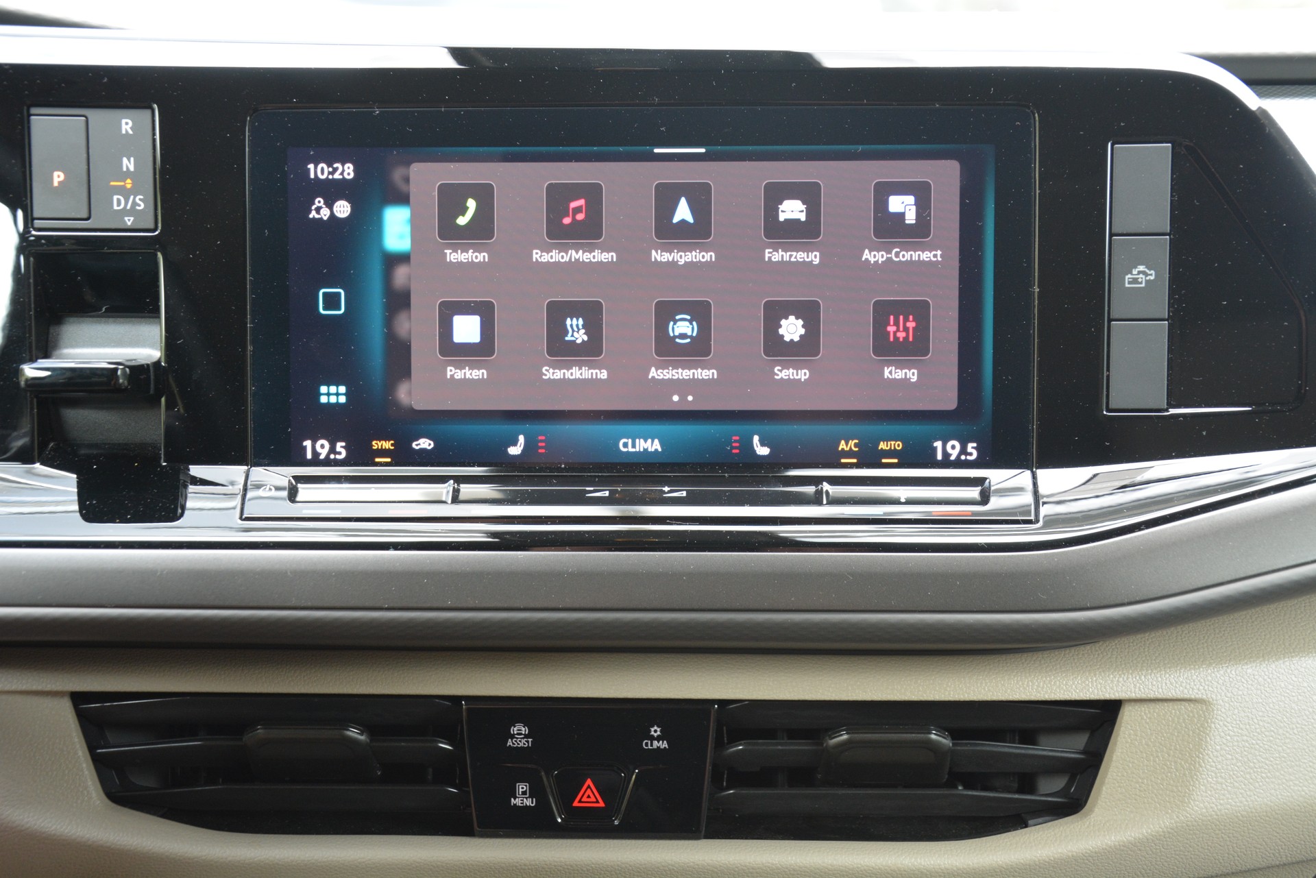VW California 2.0 TSI Beach Tour-image-8