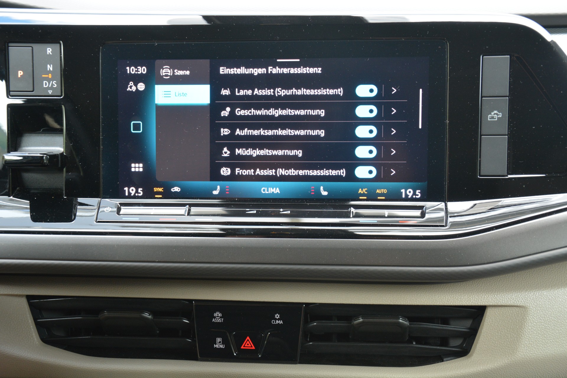 VW California 2.0 TSI Beach Tour-image-11