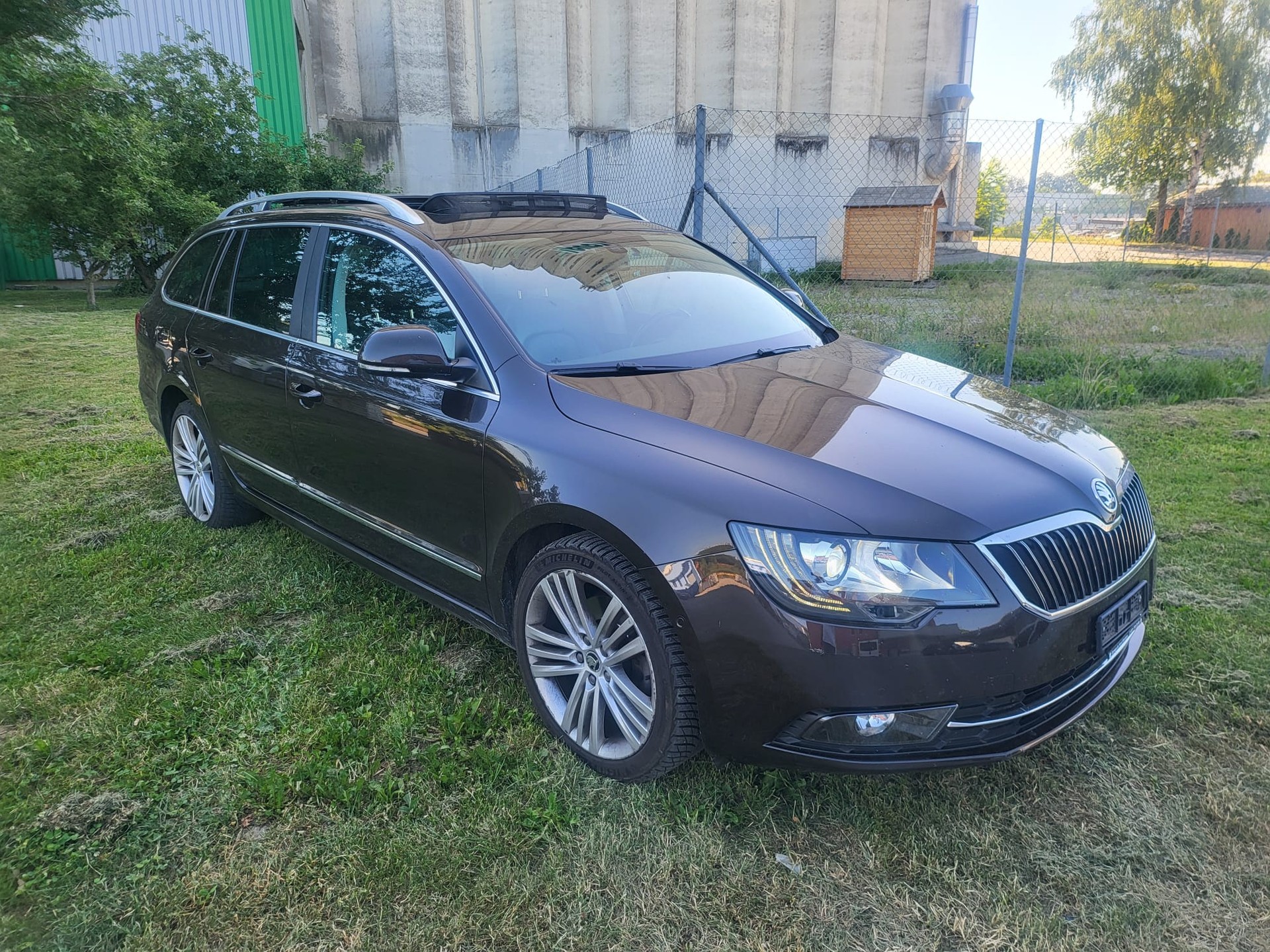 SKODA Superb Combi 2.0 TDi Business 4x4 DSG-image-3
