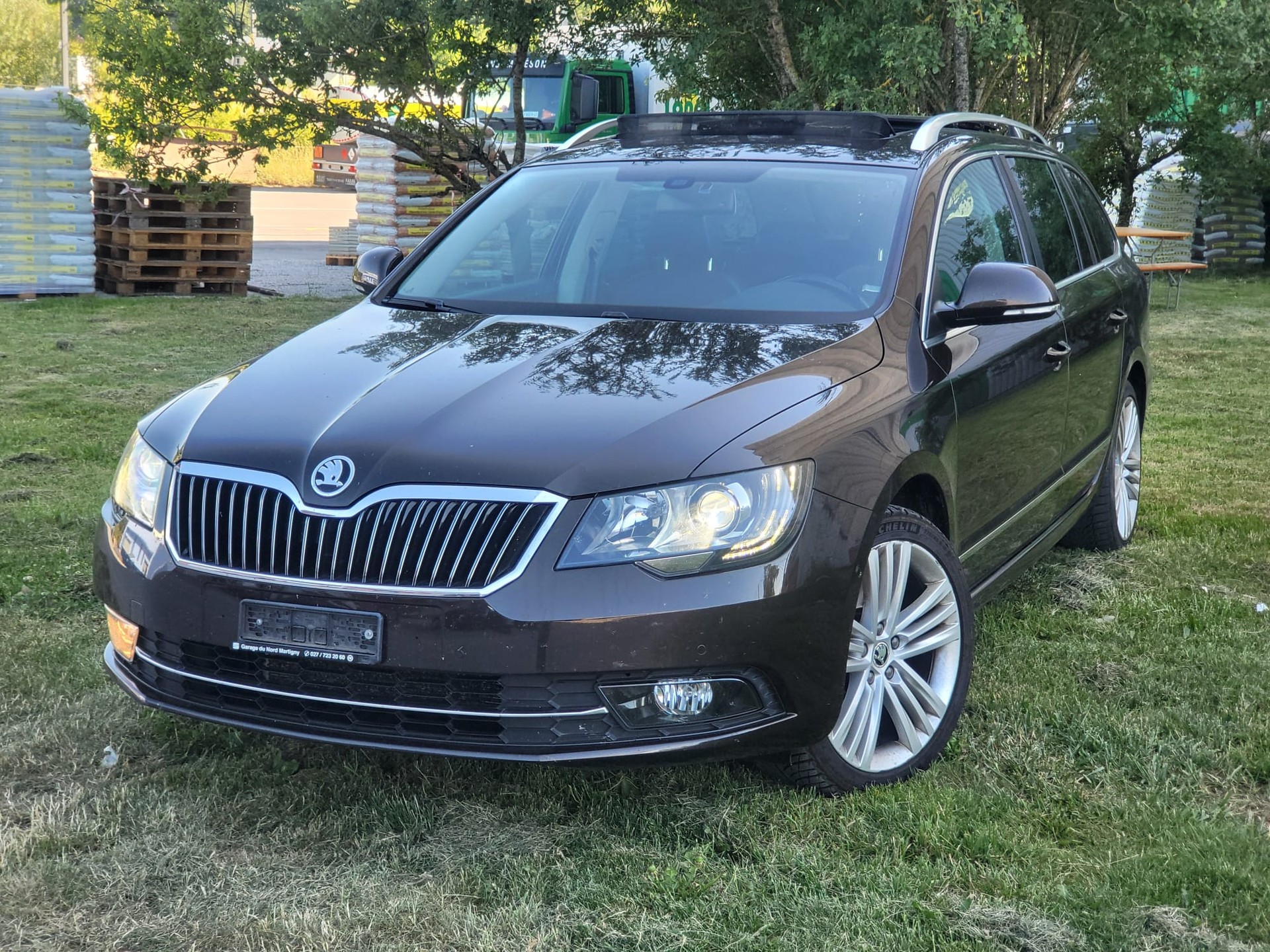 SKODA Superb Combi 2.0 TDi Business 4x4 DSG-image-0