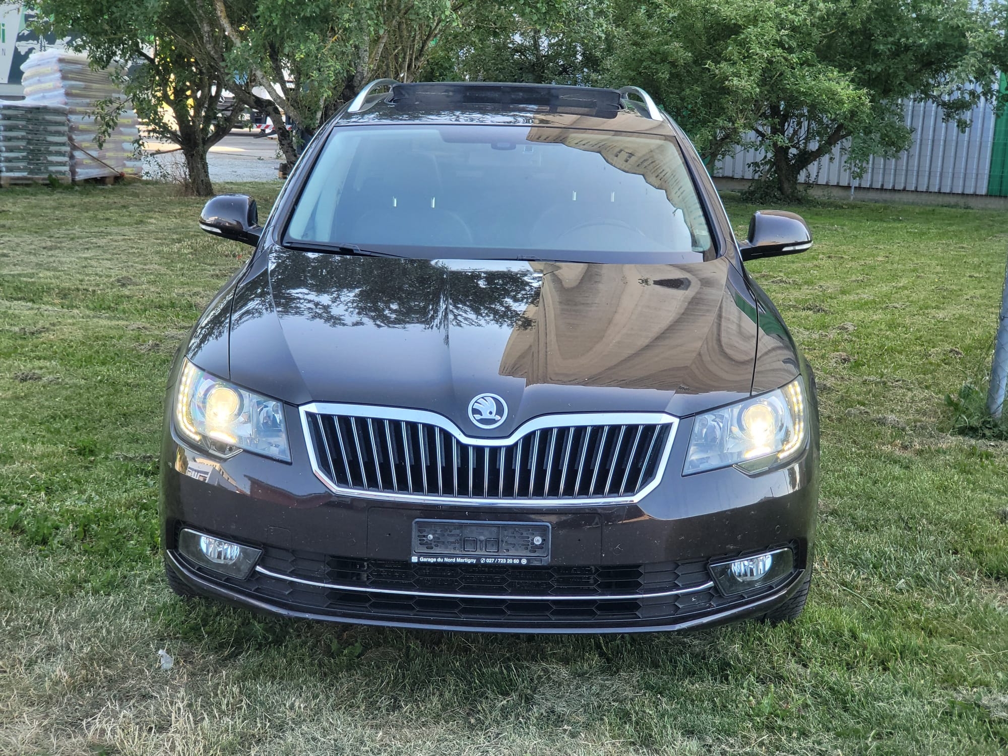Car photo