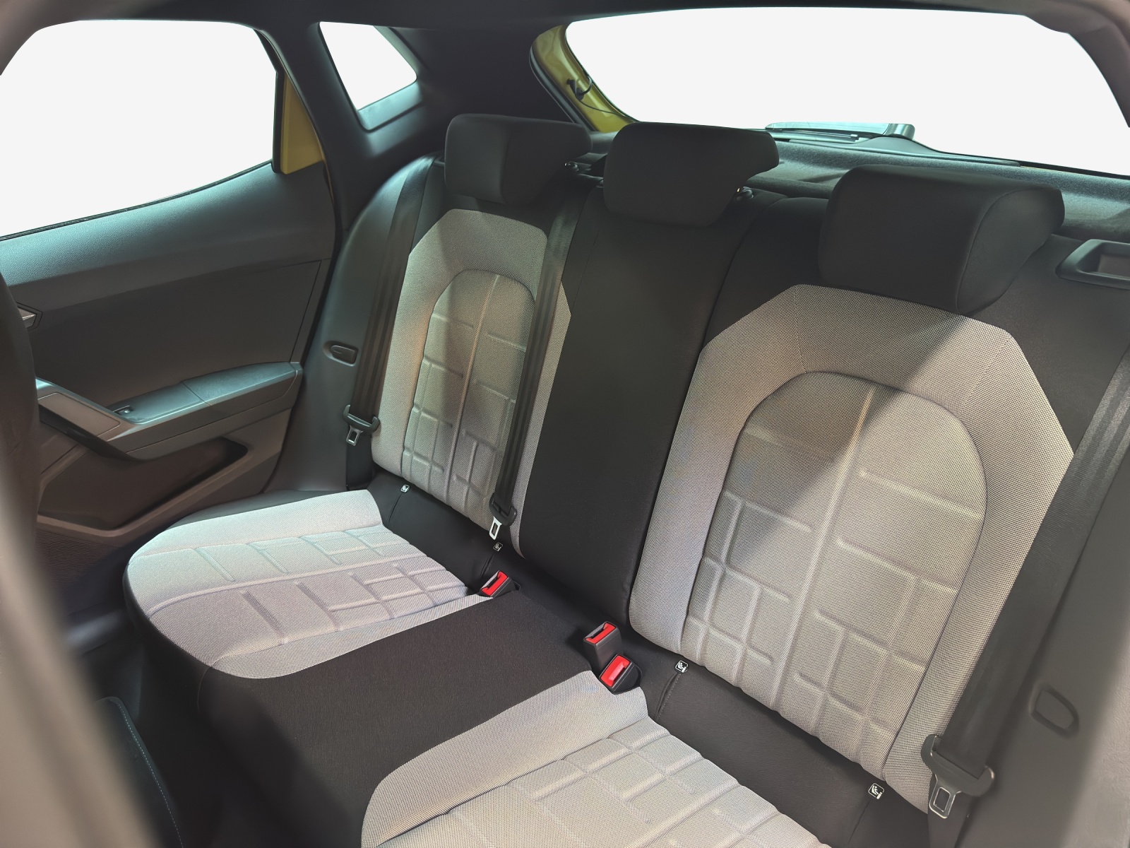 SEAT Ibiza 1.0 EcoTSI Move FR DSG-image-11