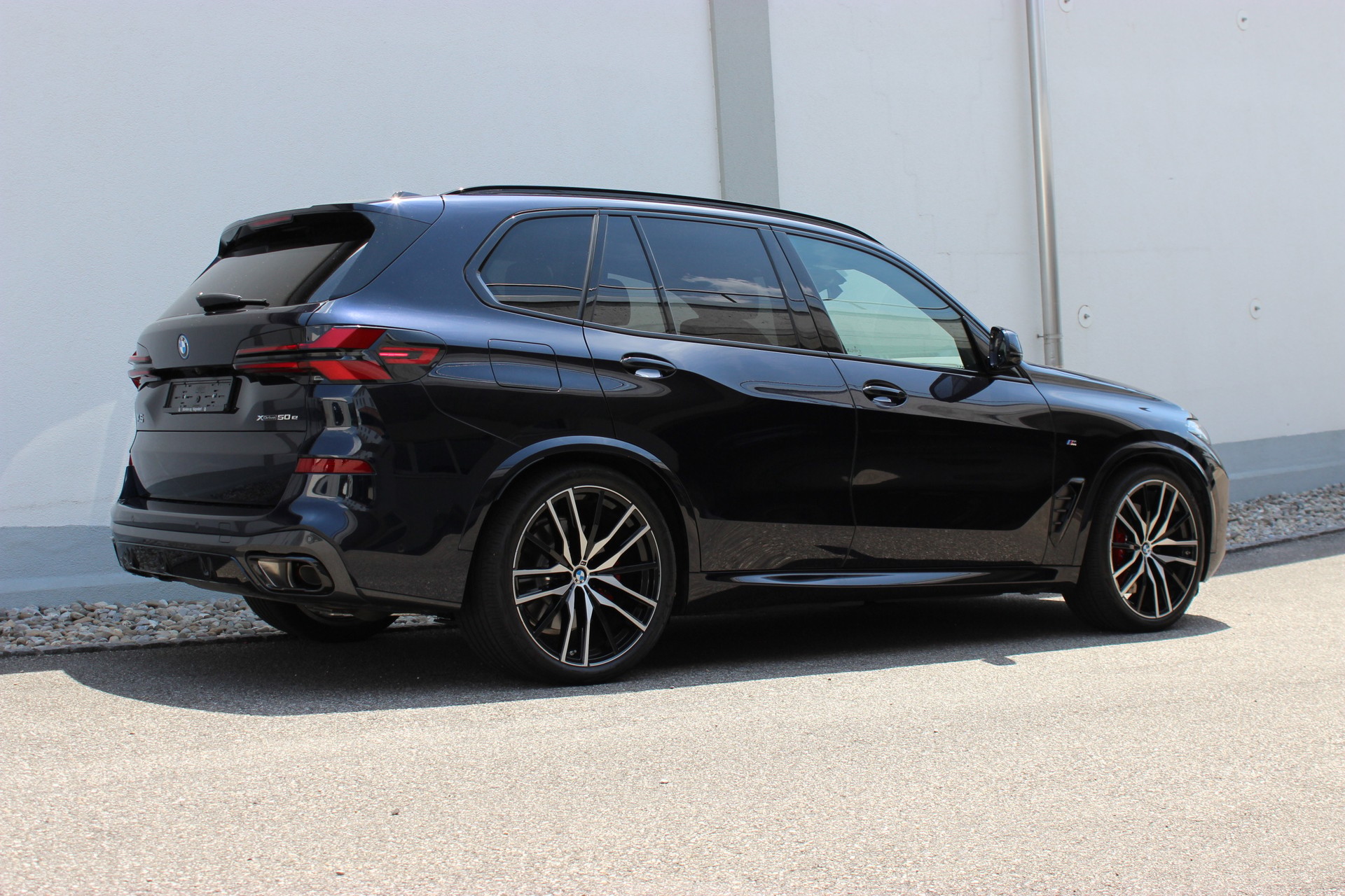 BMW X5 xDrive 50e M Sport Pro M Carbonschwarz *0.9%-LEASINGAKTION*-showroom-element-2