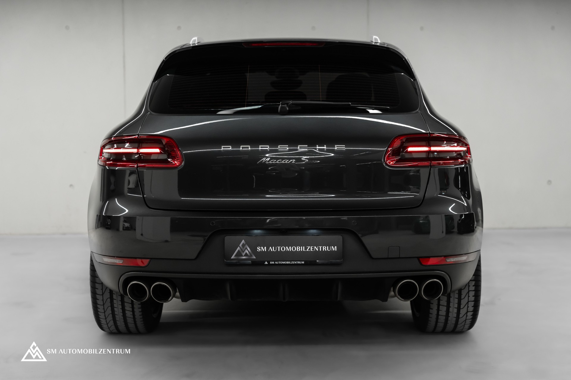 PORSCHE Macan 3.0 V6 S Diesel / Sport Chrono / Luftfahrwerk / Bose / 360° Kamera-image-9