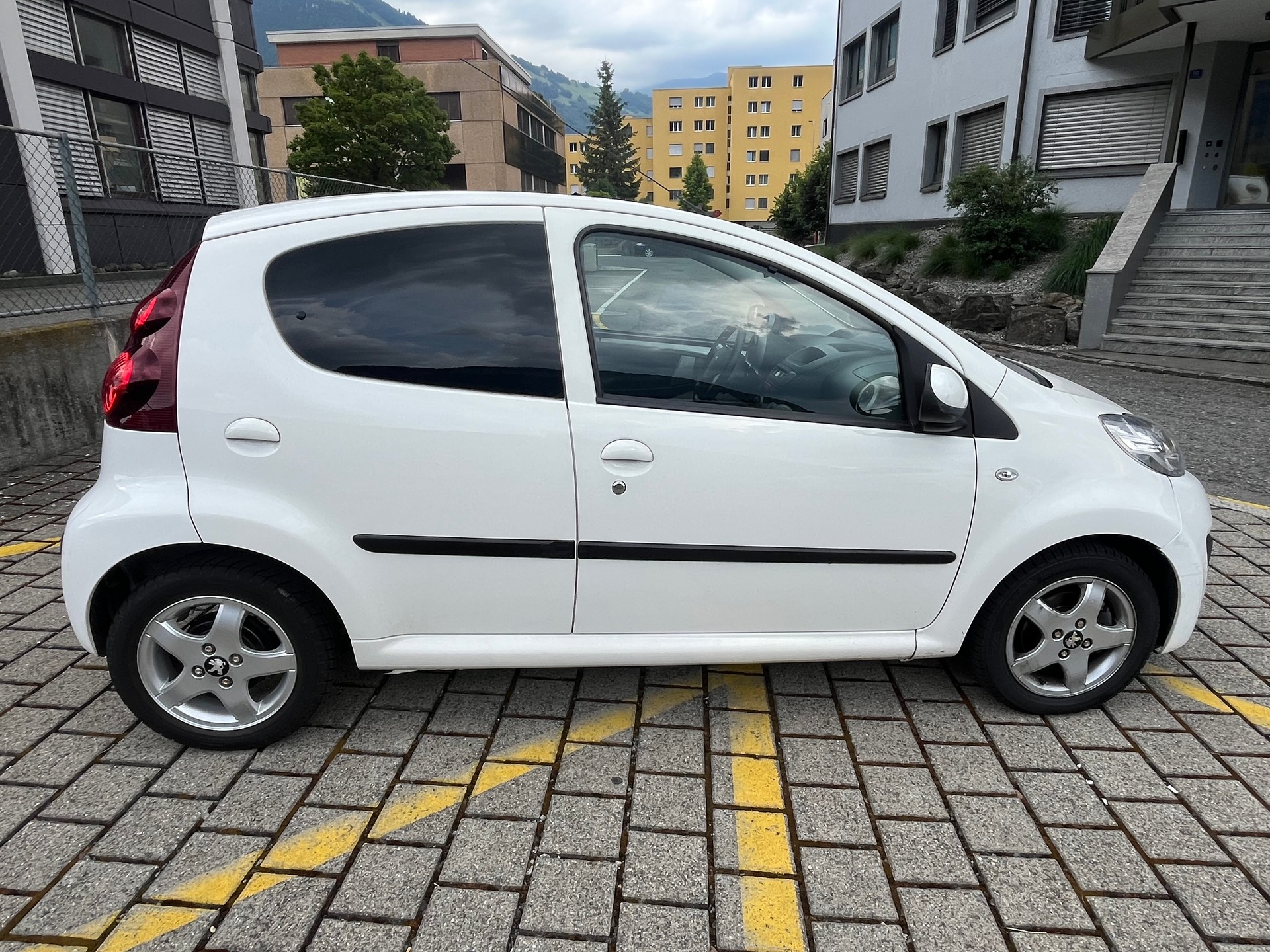 PEUGEOT 107 1.0 Active BMP5-image-4