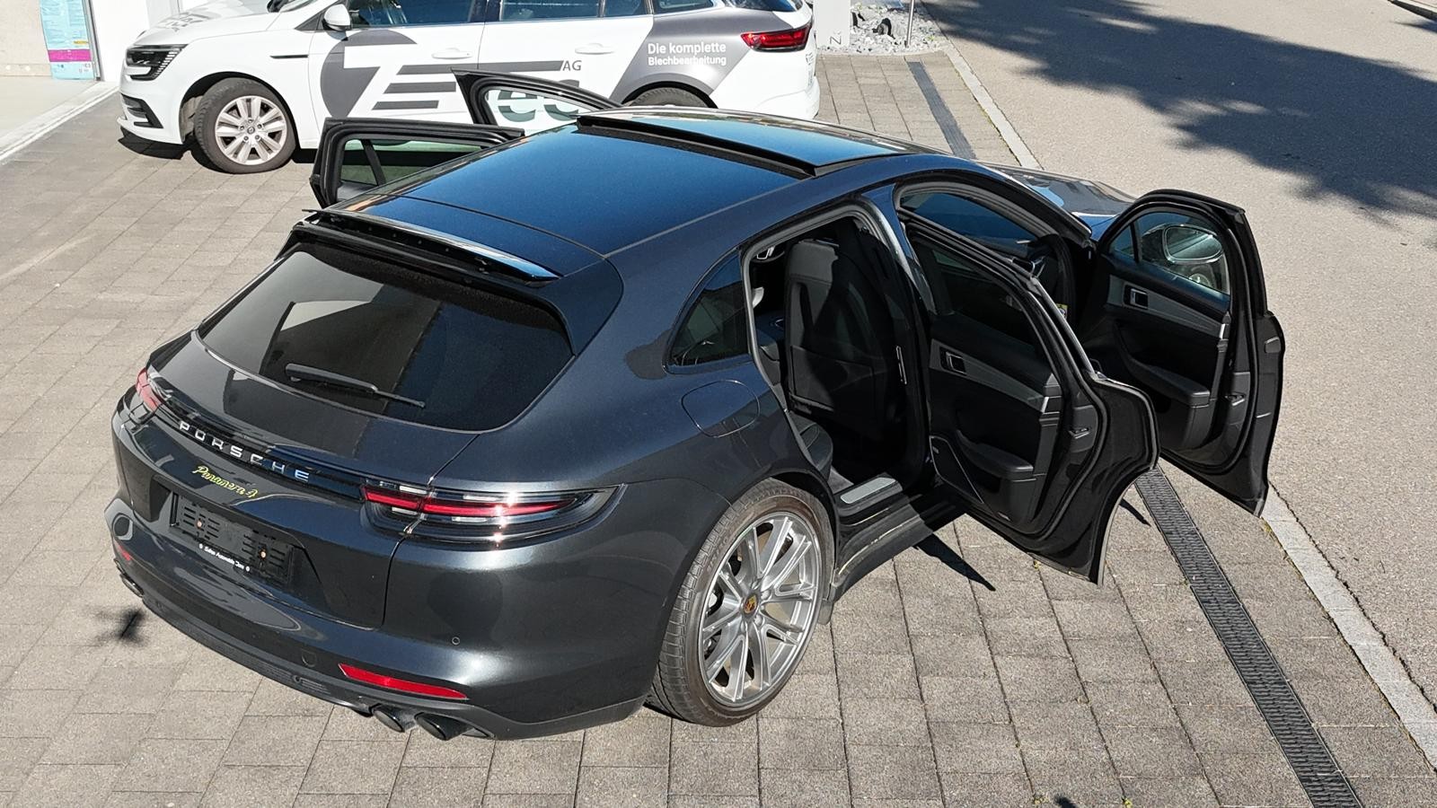 PORSCHE PANAMERA 4 E-Hybrid Sport Turismo-image-1
