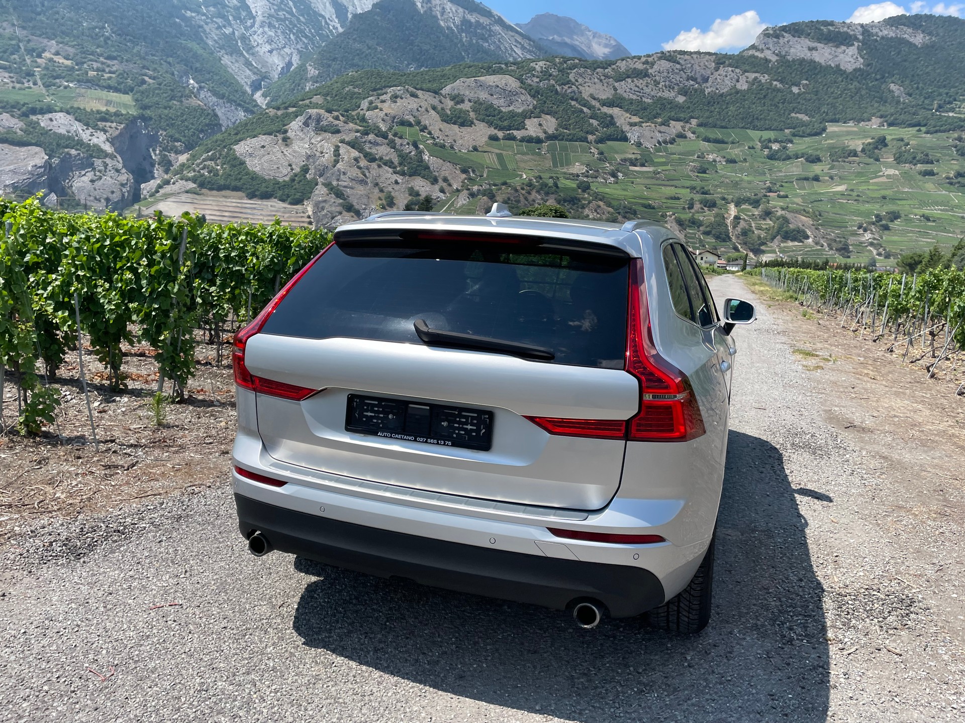 VOLVO XC60 T5 AWD Momentum Geartronic-image-6