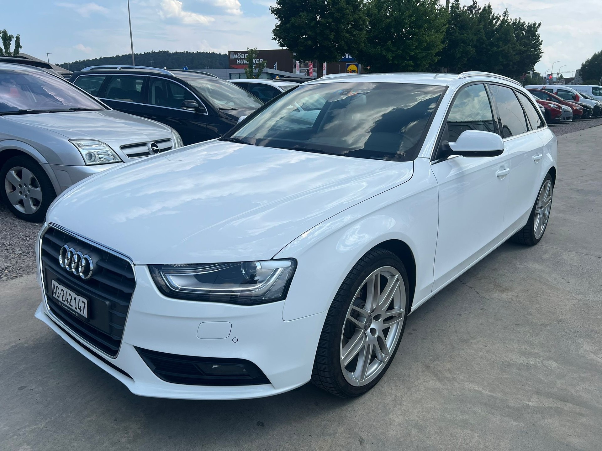 AUDI A4 Avant 1.8 TFSI multitronic-image-0